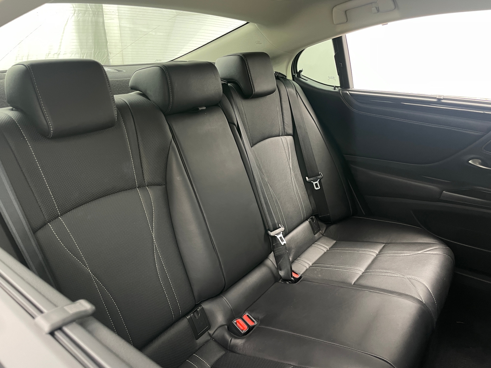 Thumbnail: 2020 Lexus ES - 5