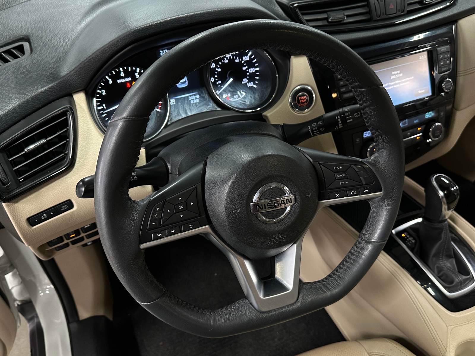 Thumbnail: 2017 Nissan Rogue - 4