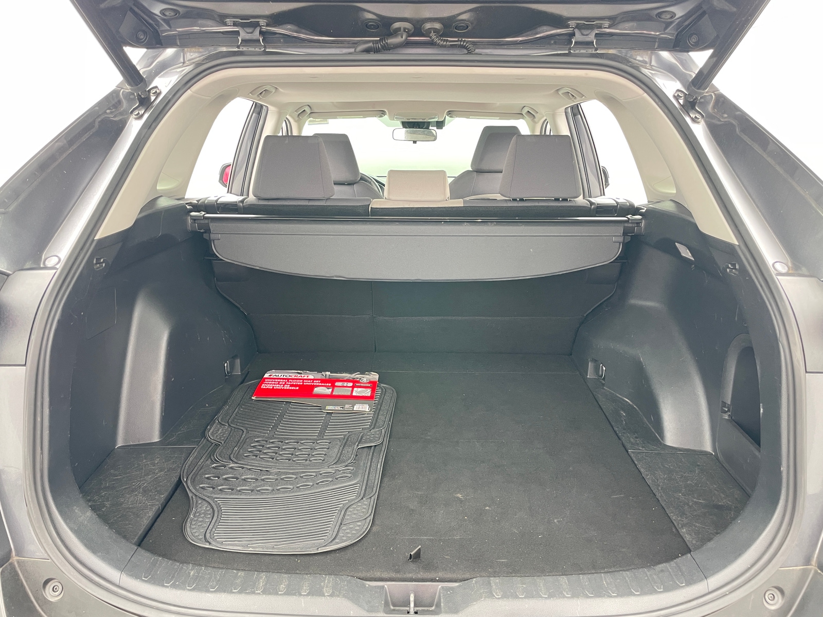 Thumbnail: 2019 Toyota RAV4 - 7