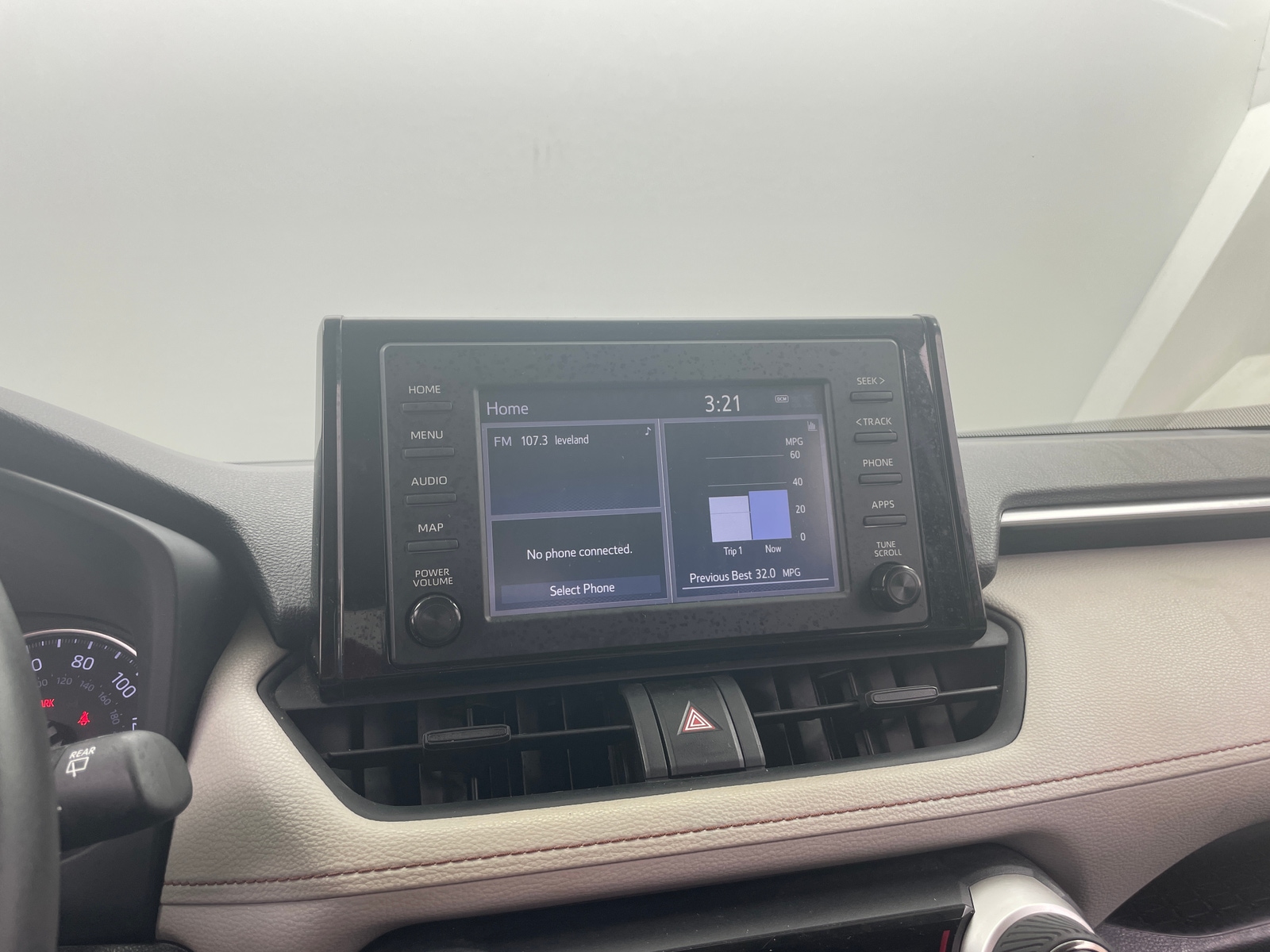Thumbnail: 2019 Toyota RAV4 - 4