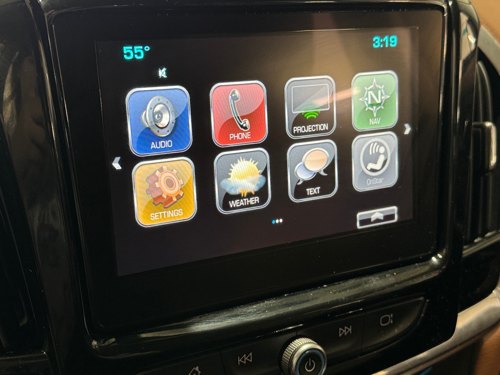 Thumbnail: 2018 Chevrolet Traverse - 3