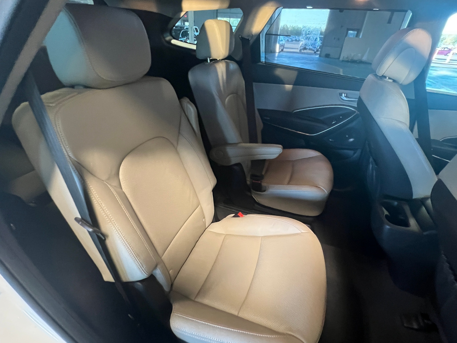 Thumbnail: 2017 Hyundai Santa Fe - 5