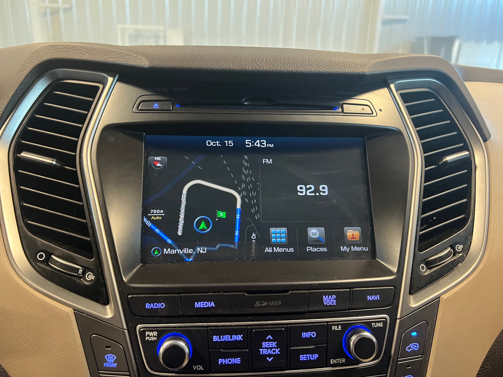 Thumbnail: 2017 Hyundai Santa Fe - 3