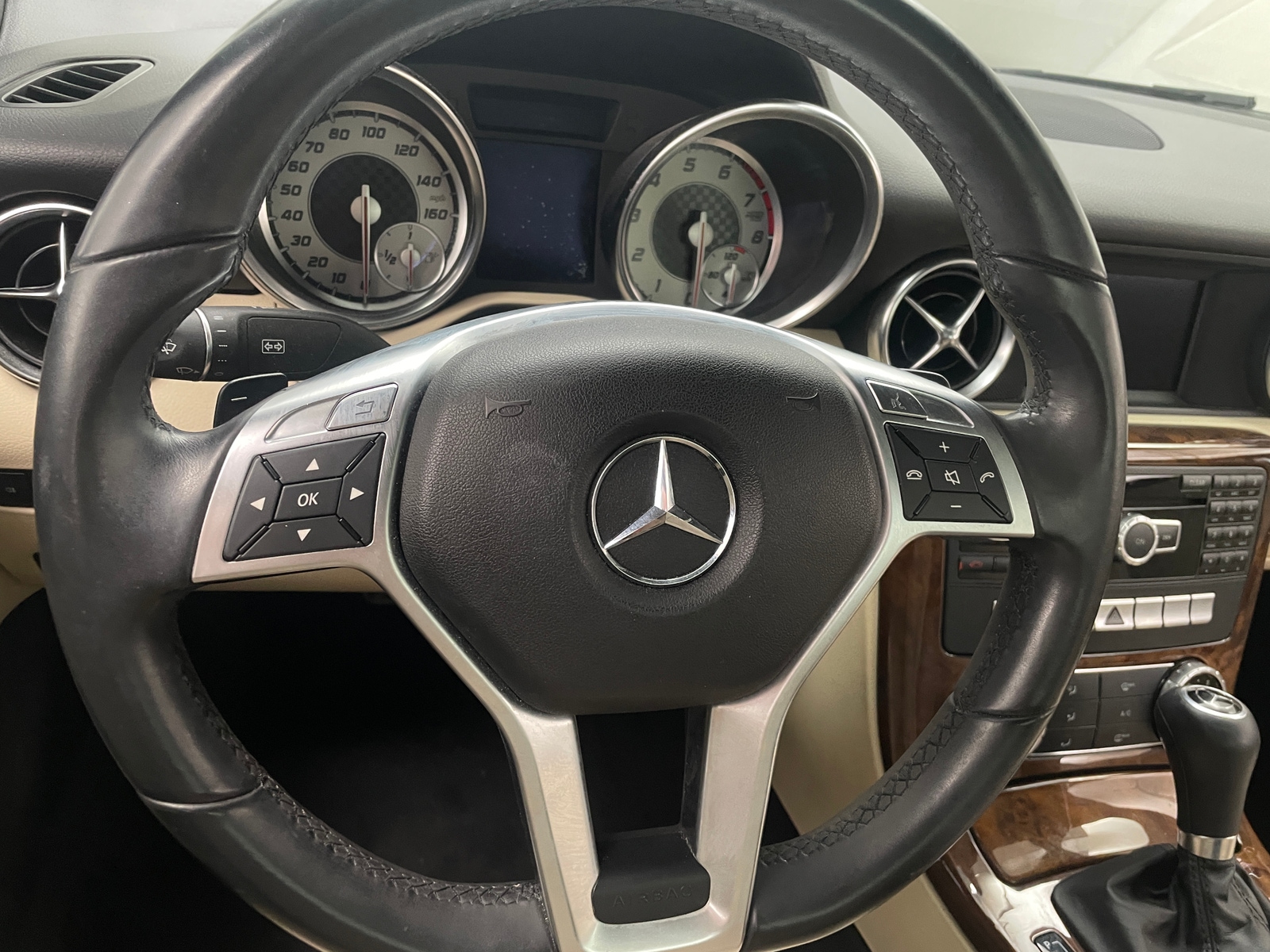 Thumbnail: 2014 Mercedes-Benz SLK - 4