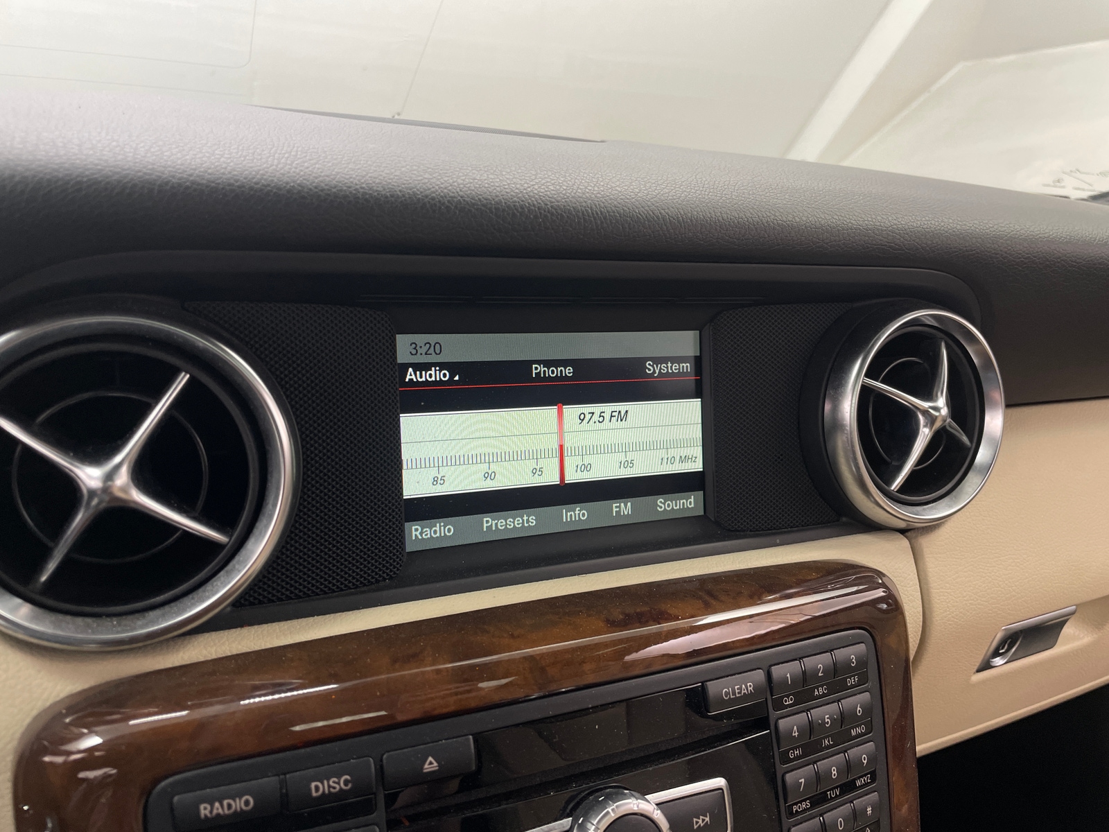 Thumbnail: 2014 Mercedes-Benz SLK - 3