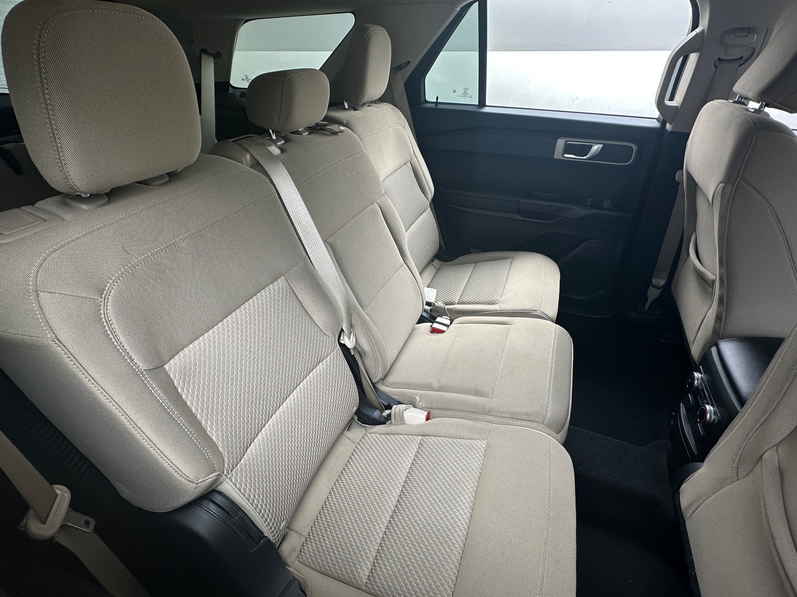 Thumbnail: 2021 Ford Explorer - 6