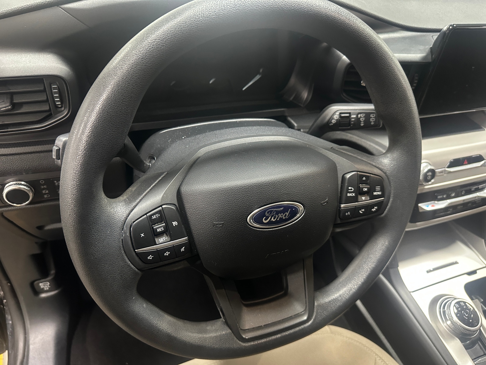 Thumbnail: 2021 Ford Explorer - 5