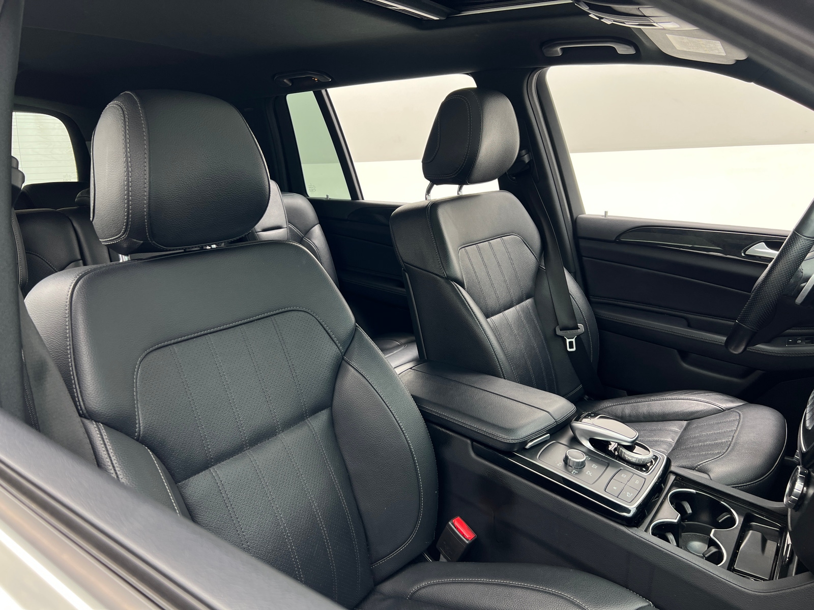 Thumbnail: 2017 Mercedes-Benz GLS - 2