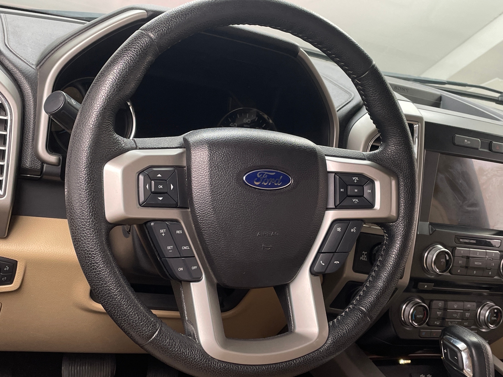 Thumbnail: 2016 Ford Econoline - 4