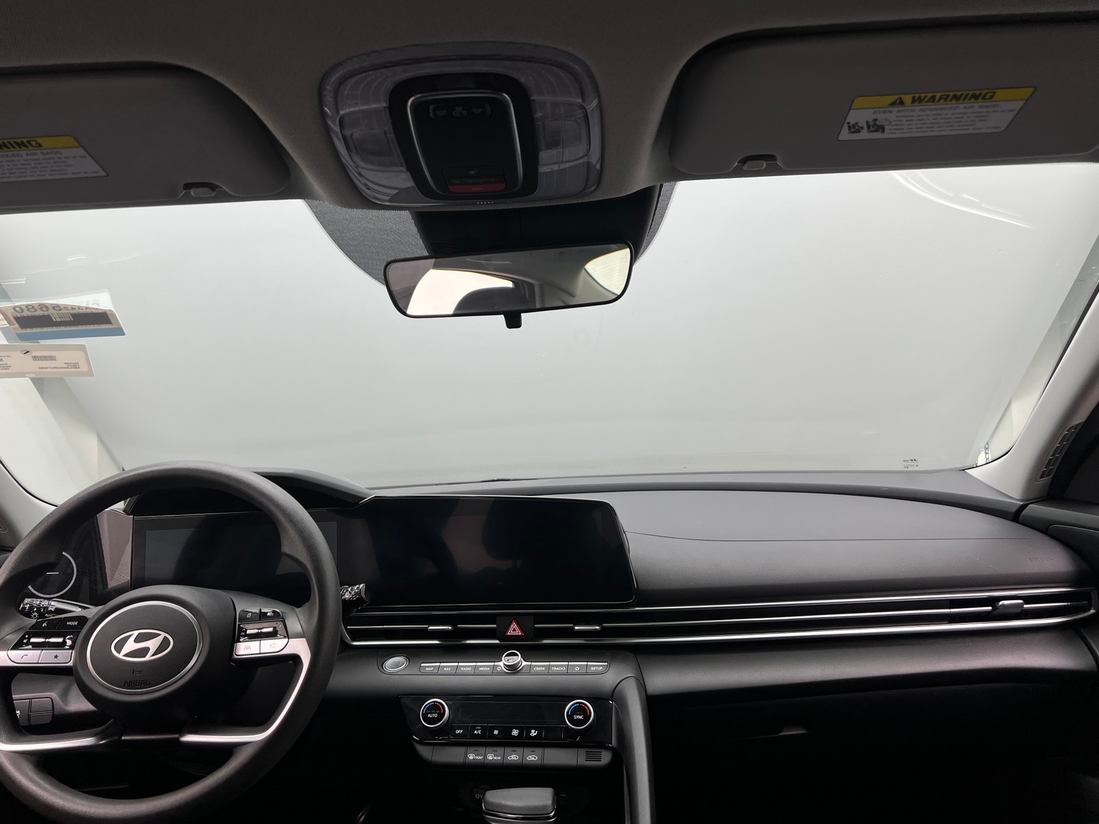 Thumbnail: 2024 Hyundai Elantra - 3
