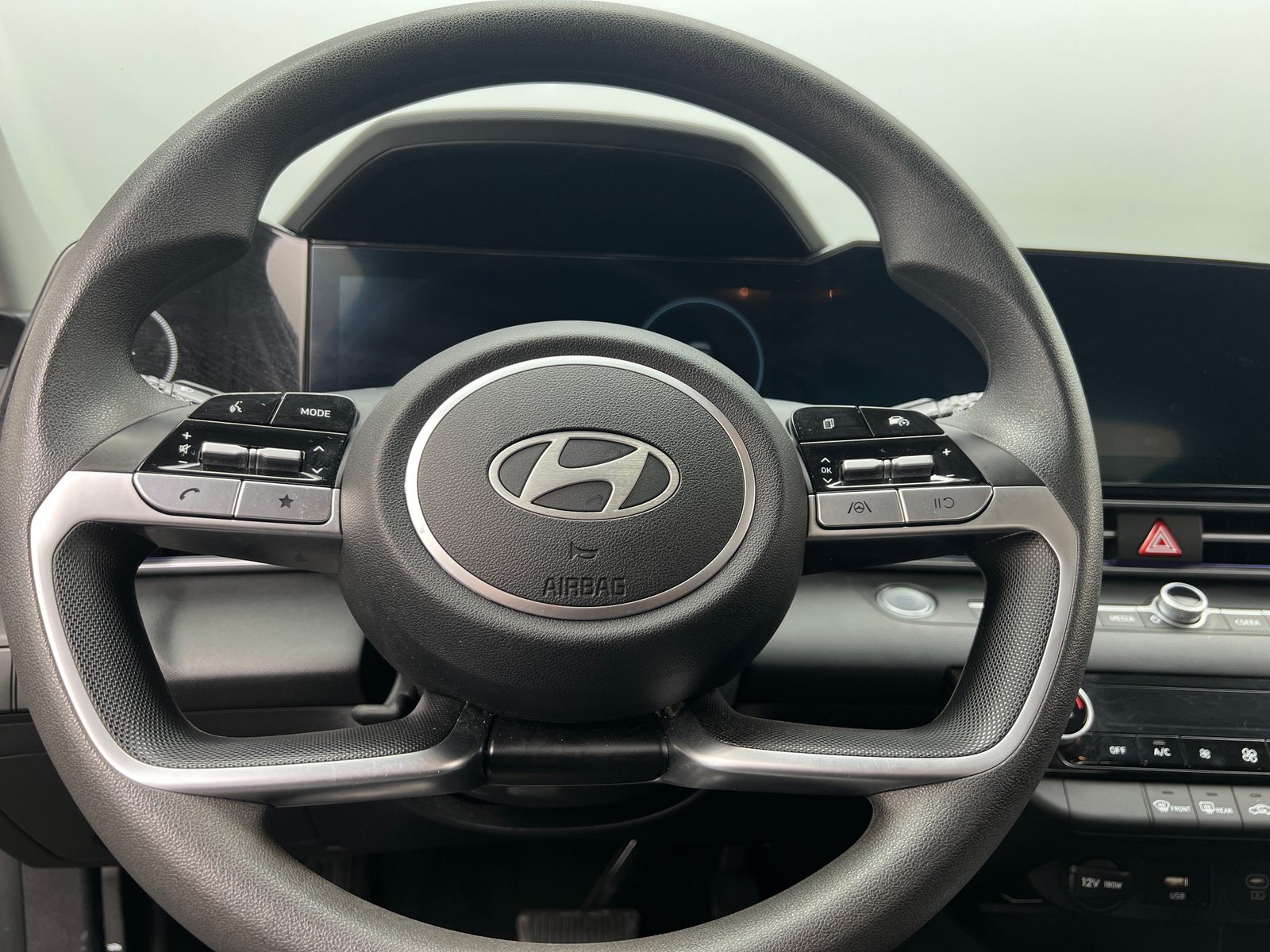 Thumbnail: 2024 Hyundai Elantra - 5