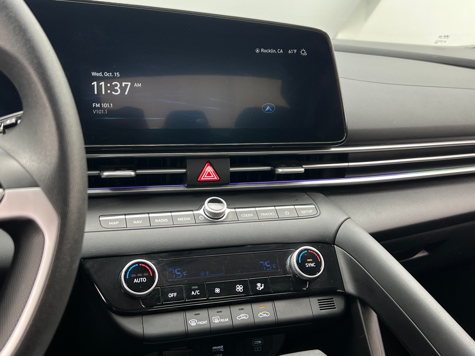 Thumbnail: 2024 Hyundai Elantra - 4