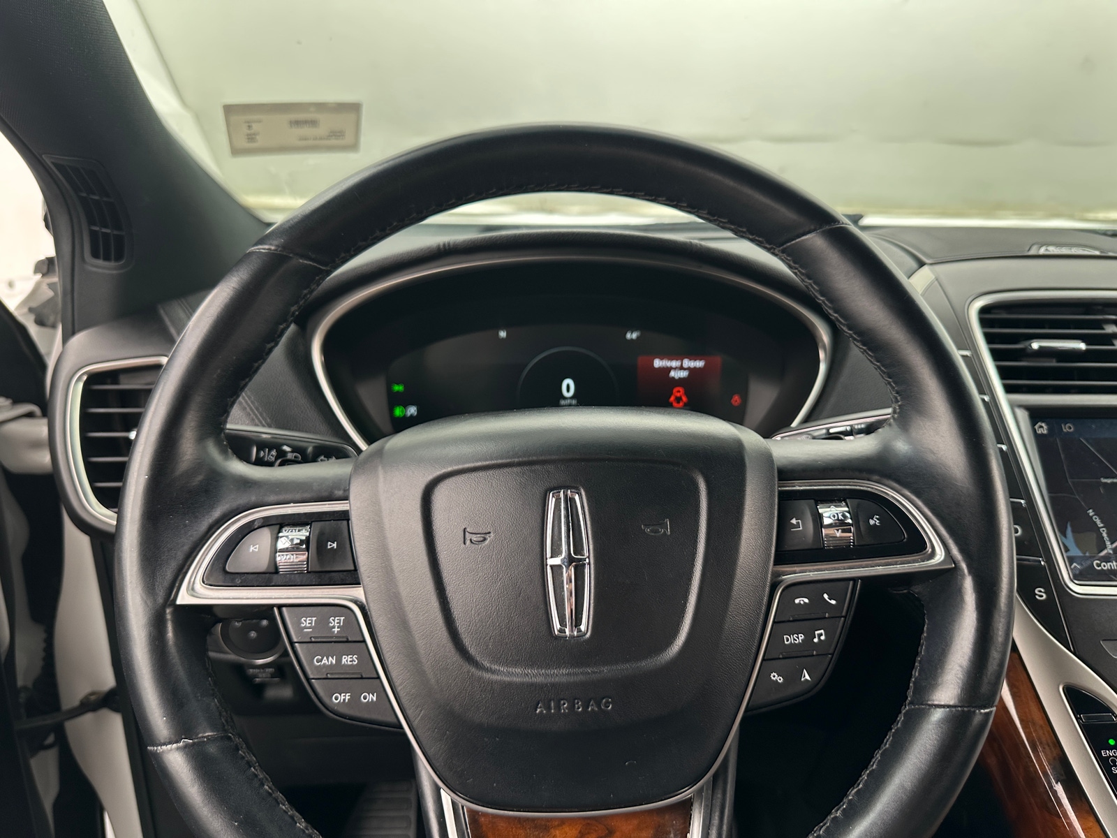 Thumbnail: 2020 Lincoln Nautilus - 4