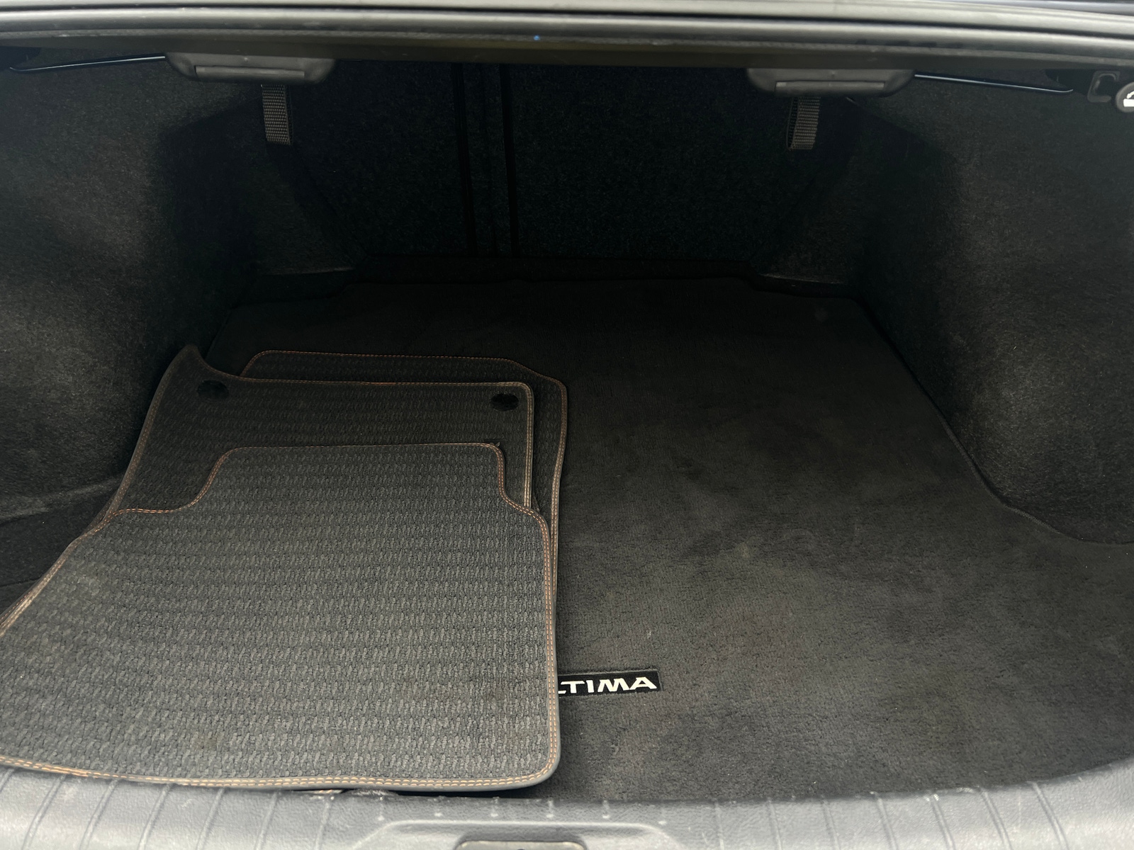 Thumbnail: 2020 Nissan Altima - 7