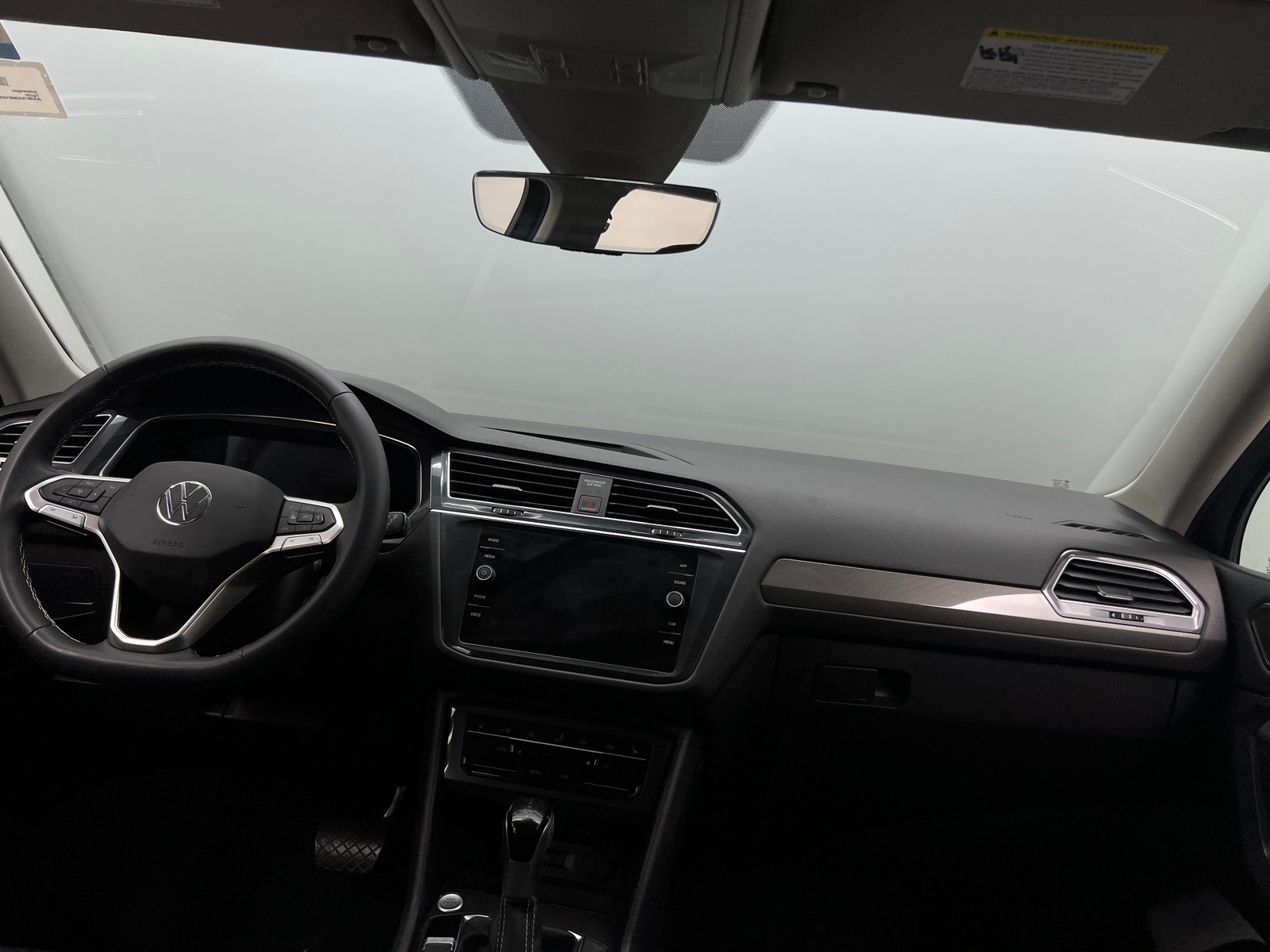 Thumbnail: 2022 Volkswagen Tiguan - 2