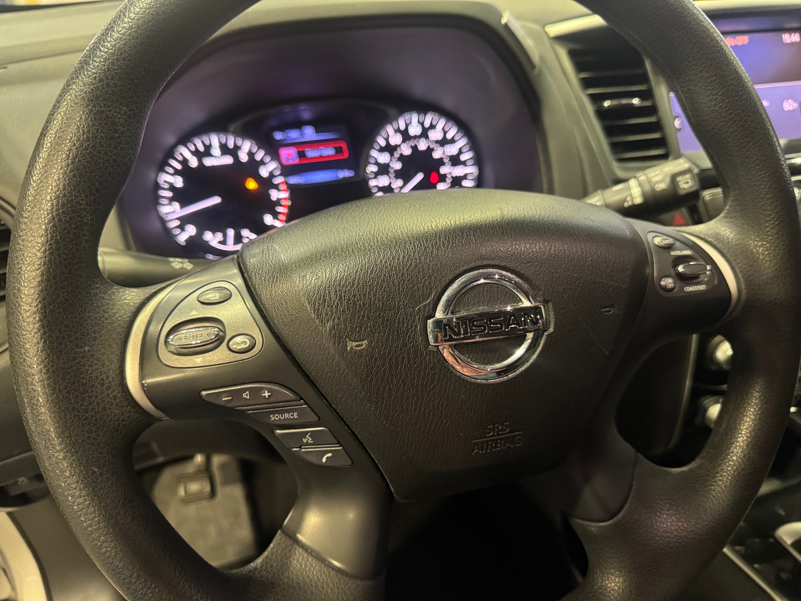 Thumbnail: 2017 Nissan Pathfinder - 5