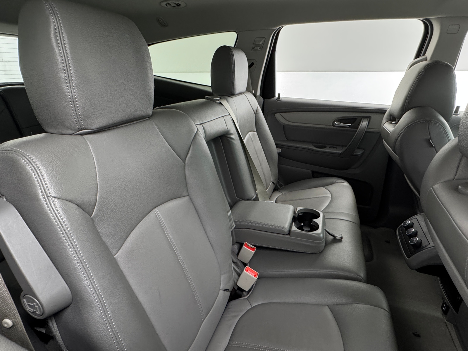 Thumbnail: 2017 Chevrolet Traverse - 6
