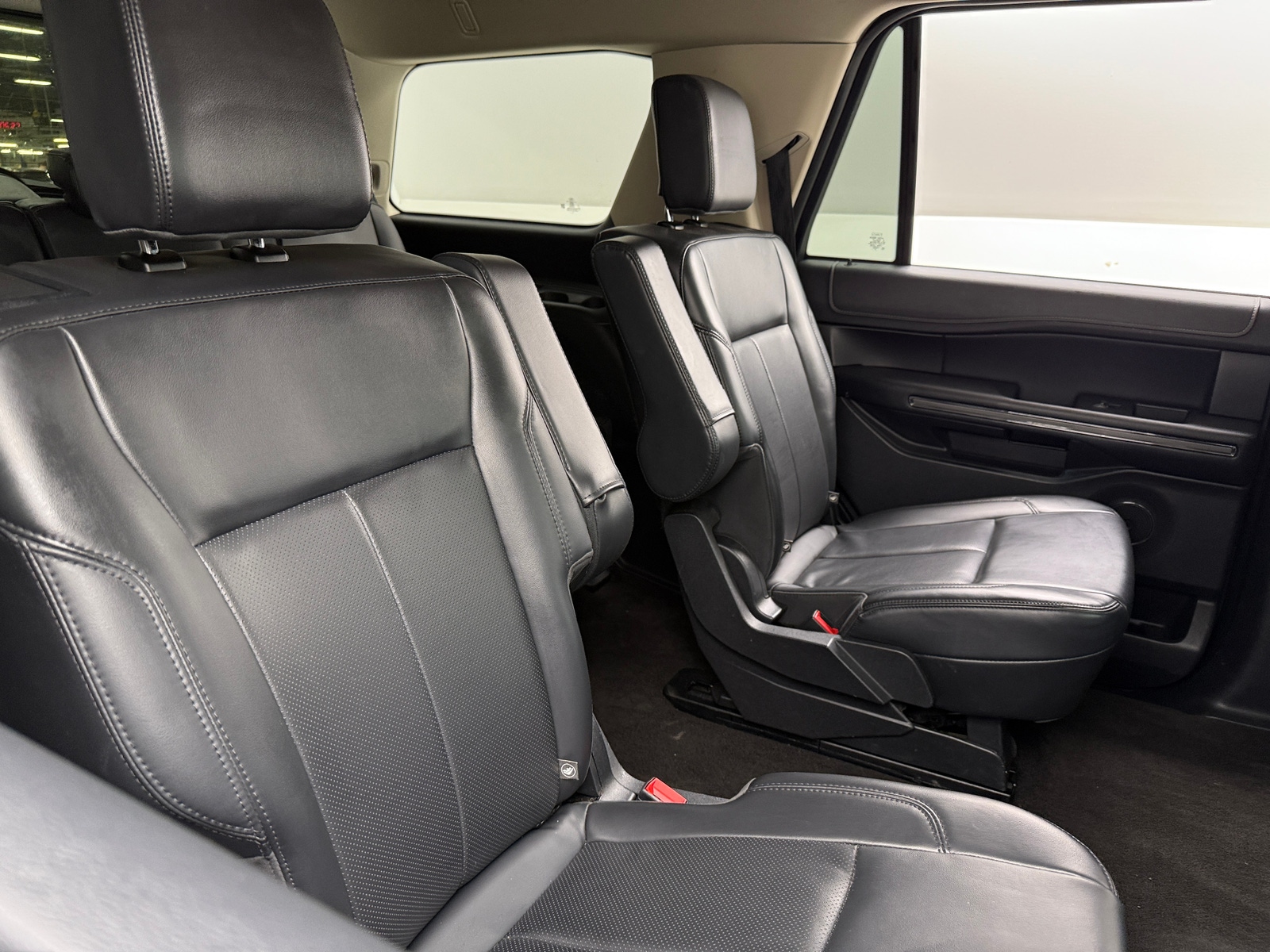 Thumbnail: 2022 Ford Expedition - 5