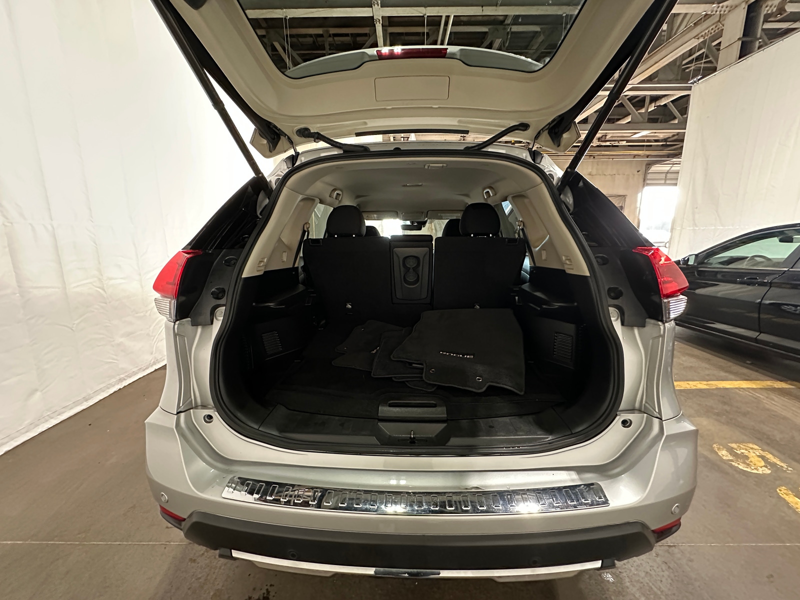 Thumbnail: 2020 Nissan Rogue - 7