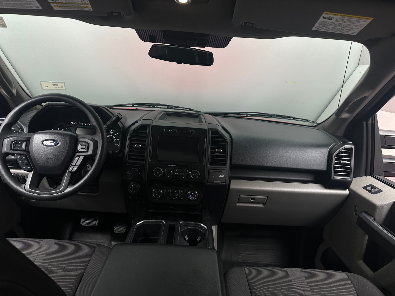 Thumbnail: 2019 Ford Econoline - 3