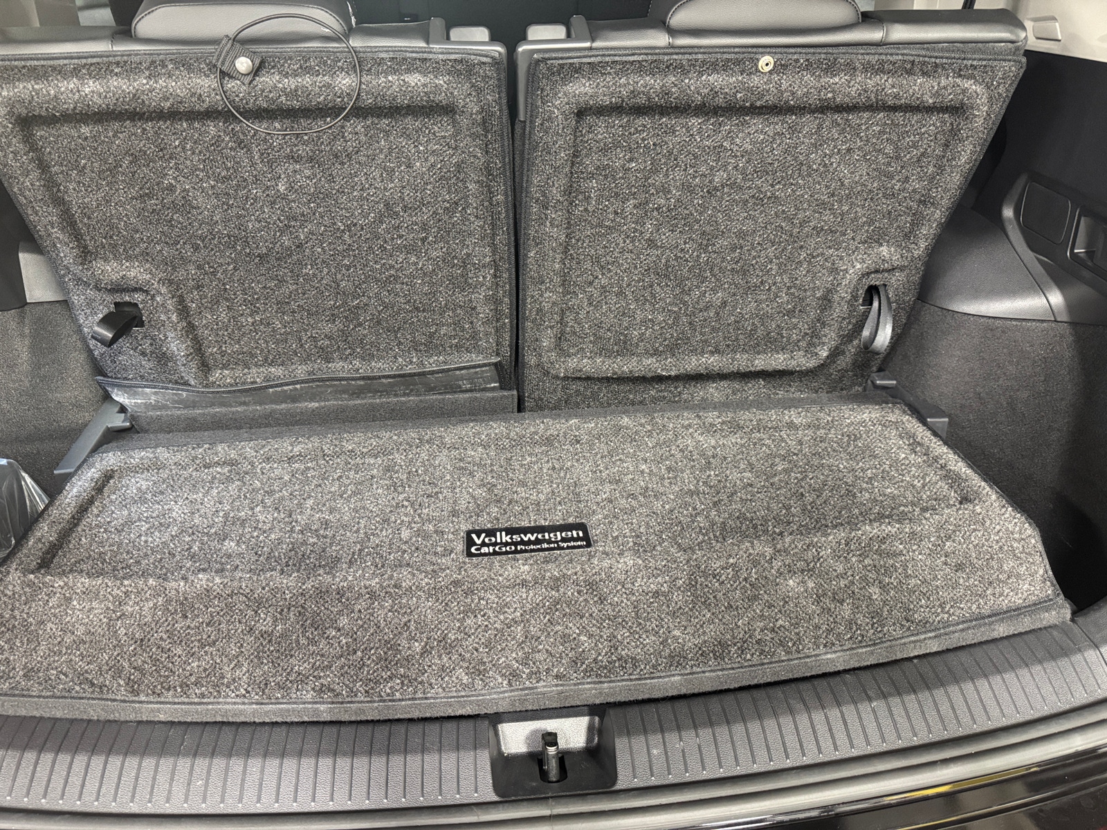 Thumbnail: 2022 Volkswagen Tiguan - 6