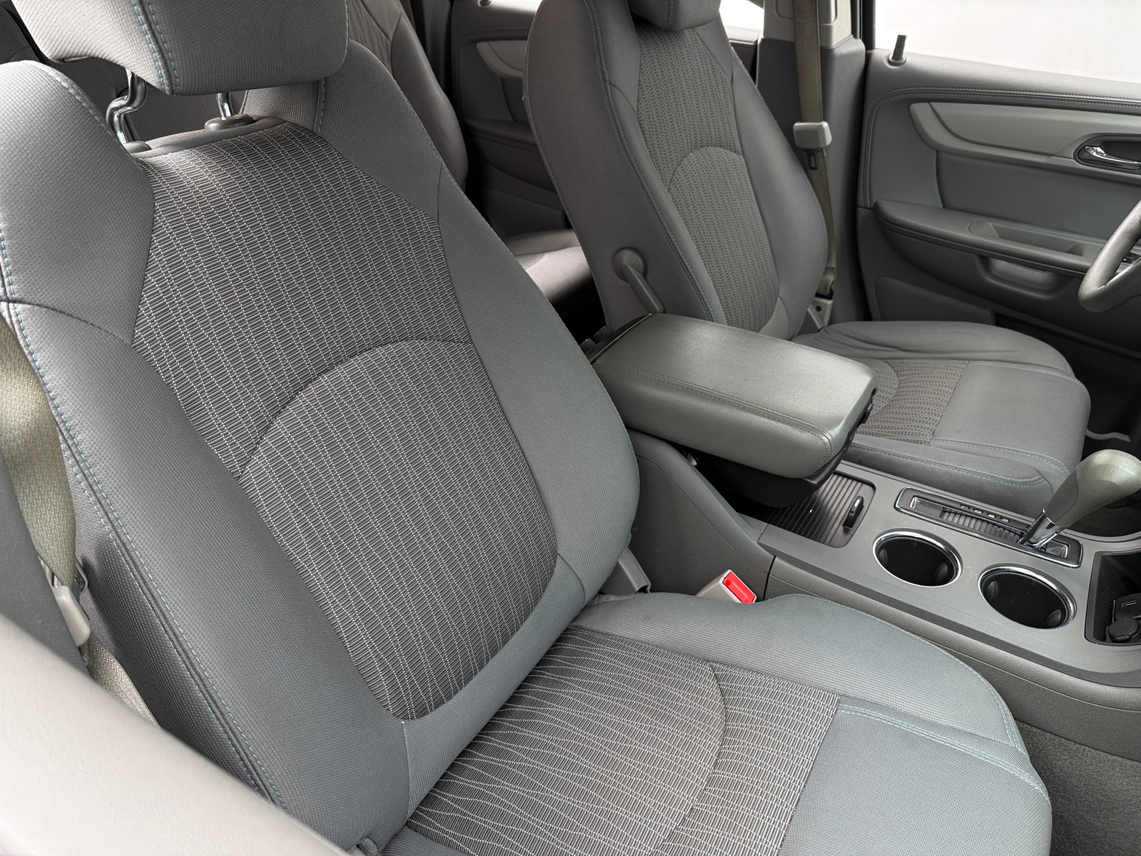 Thumbnail: 2016 Chevrolet Traverse - 2