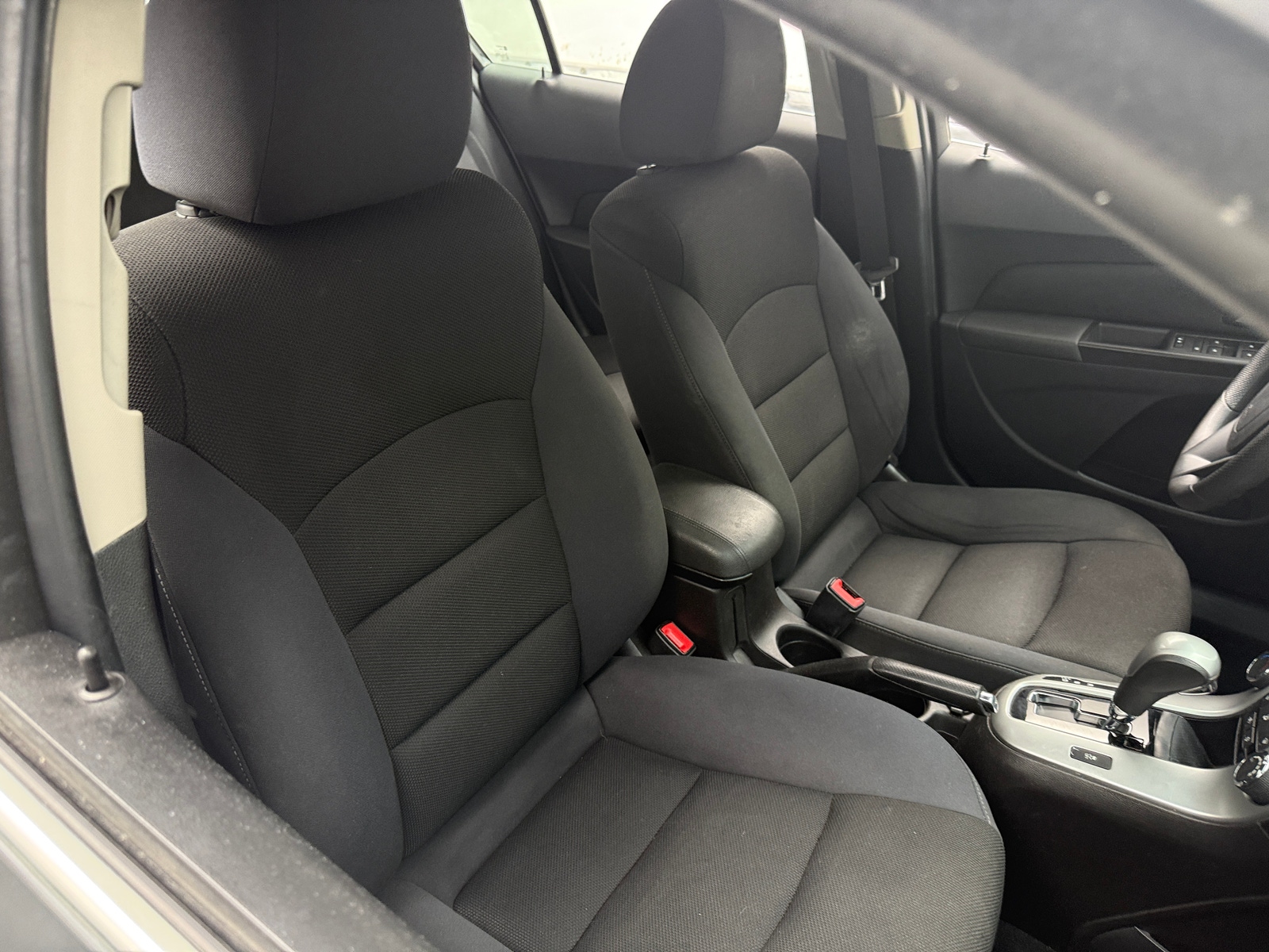 Thumbnail: 2016 Chevrolet Cruze - 2
