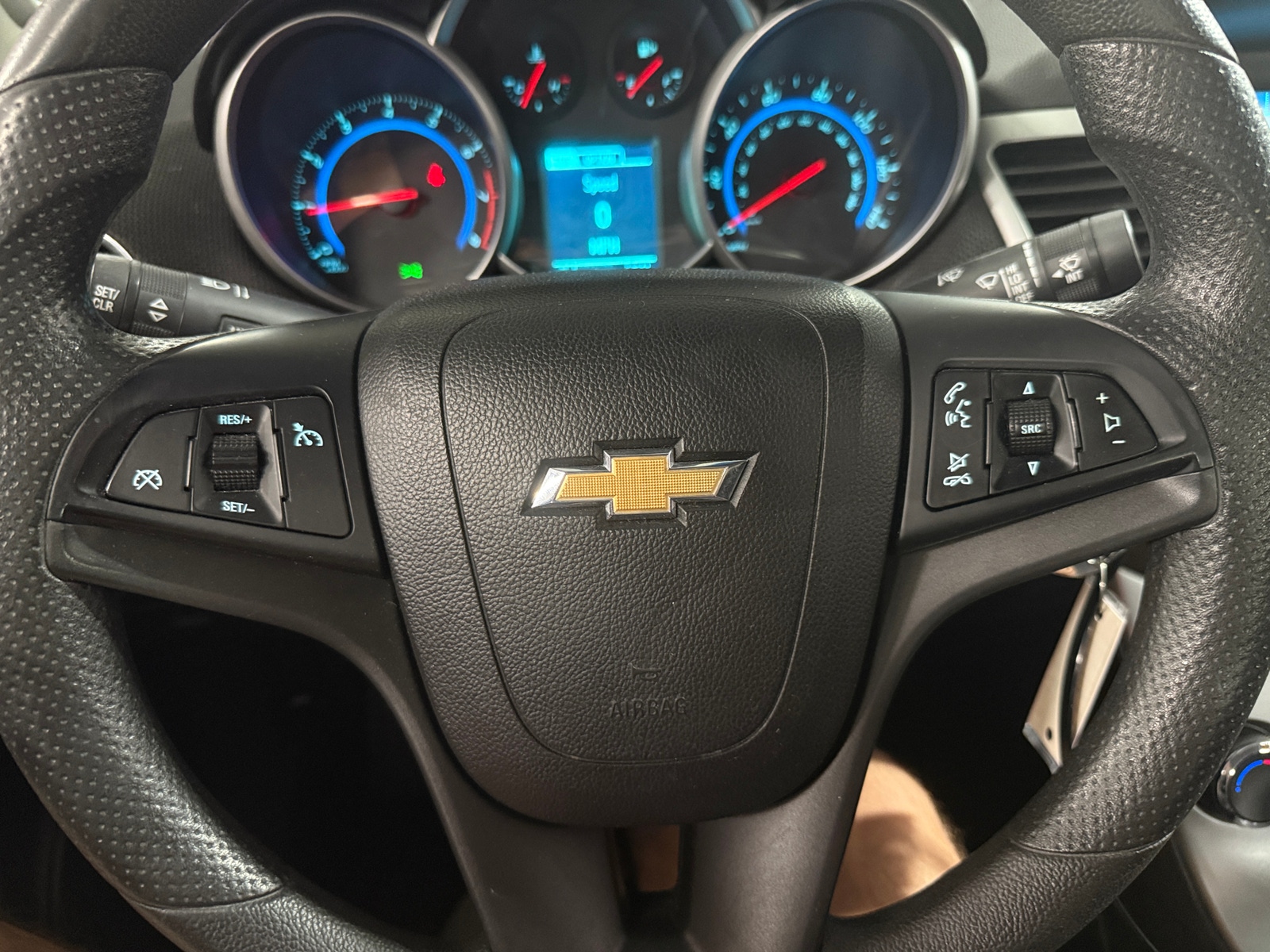 Thumbnail: 2016 Chevrolet Cruze - 5