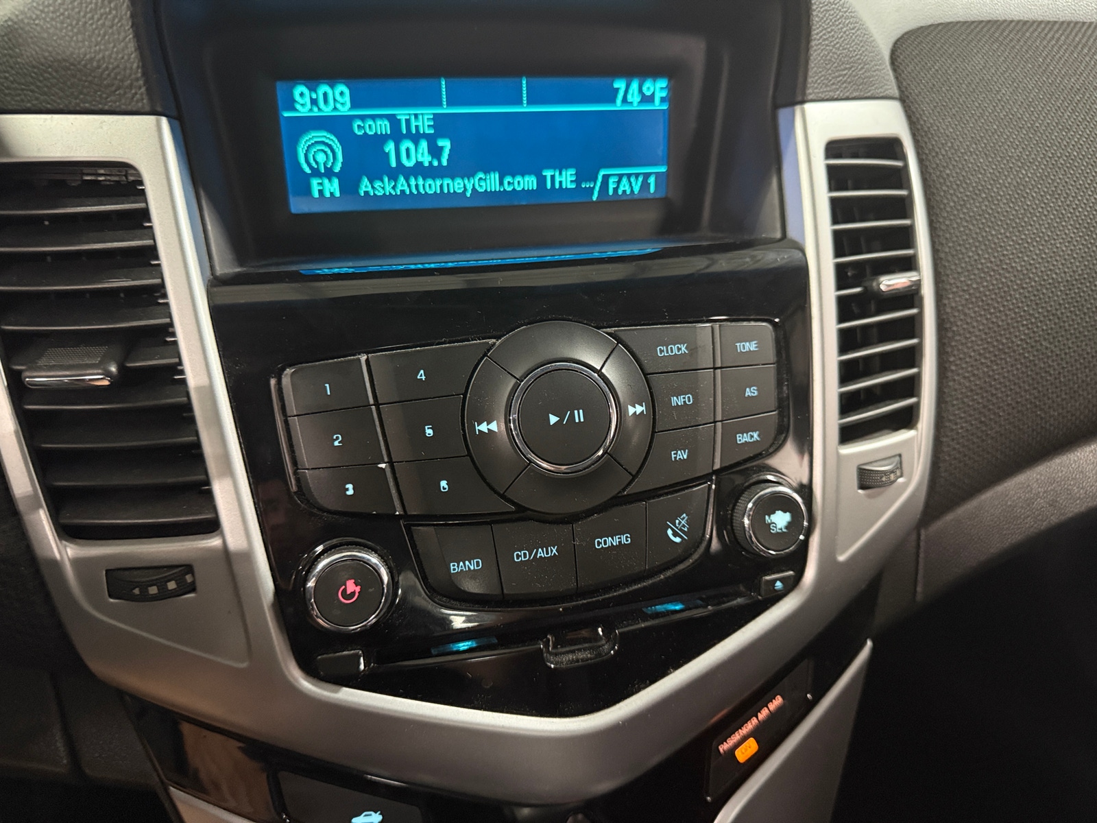 Thumbnail: 2016 Chevrolet Cruze - 4
