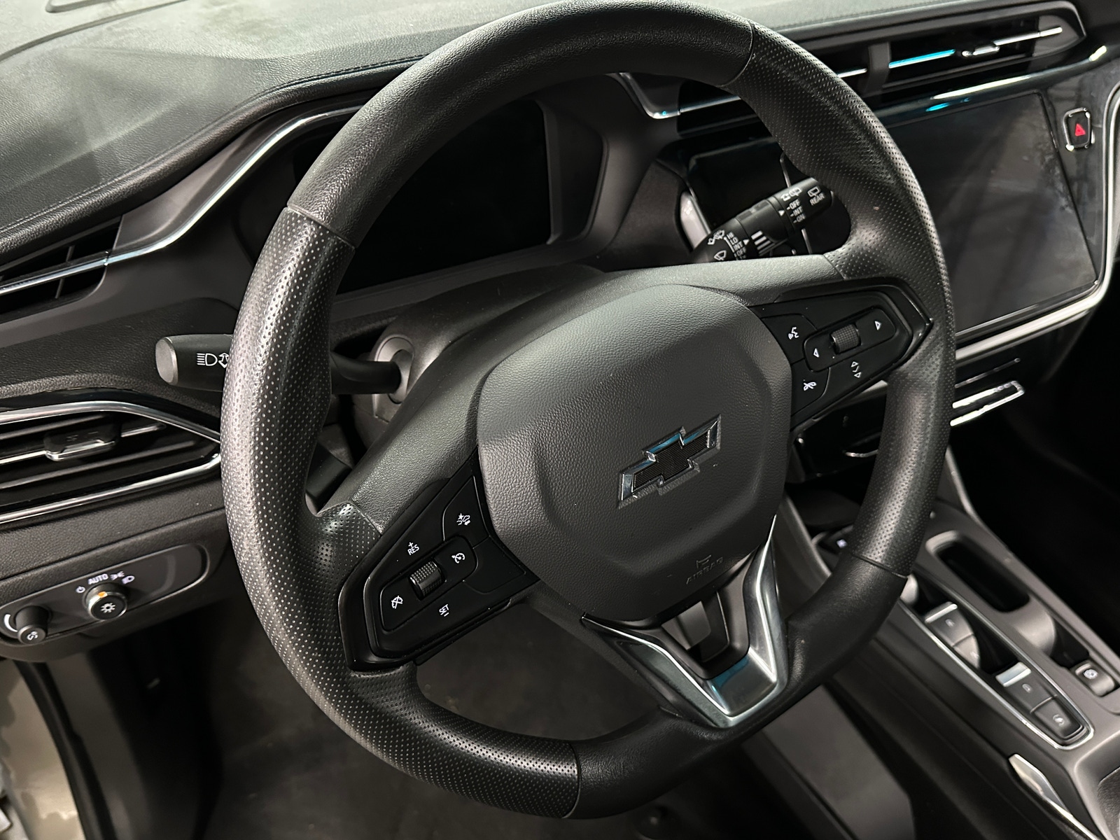 Thumbnail: 2023 Chevrolet Bolt EV - 5
