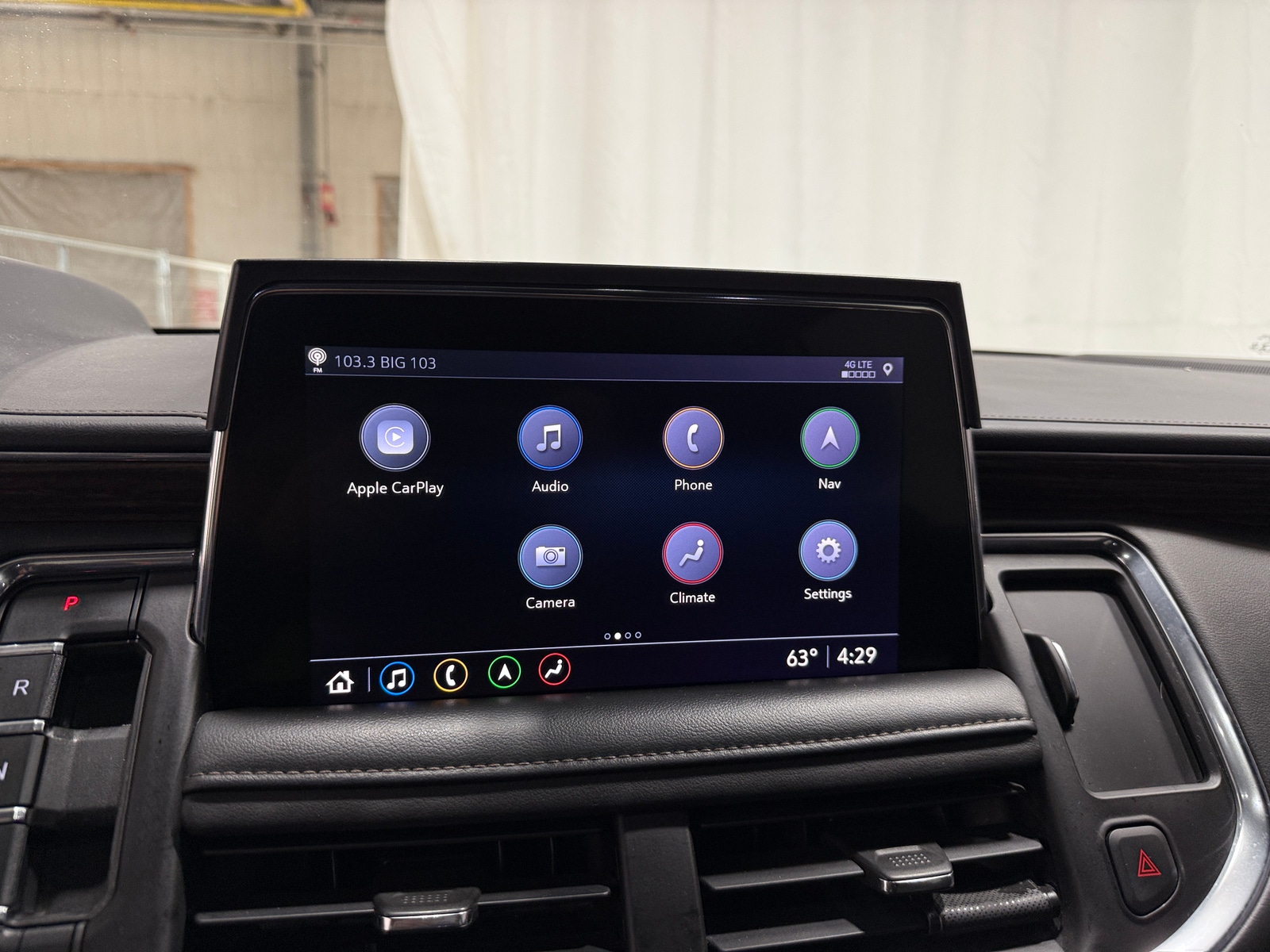 Thumbnail: 2021 Chevrolet Suburban - 3