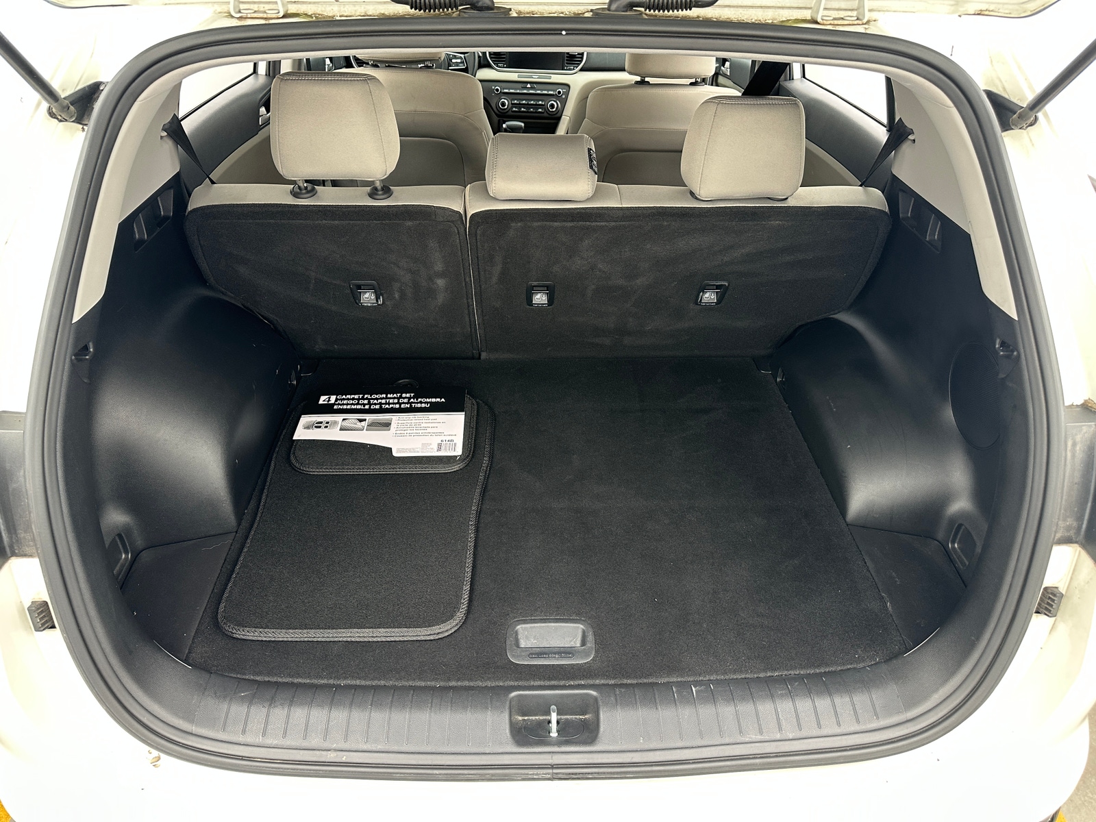 Thumbnail: 2022 Kia Sportage - 7