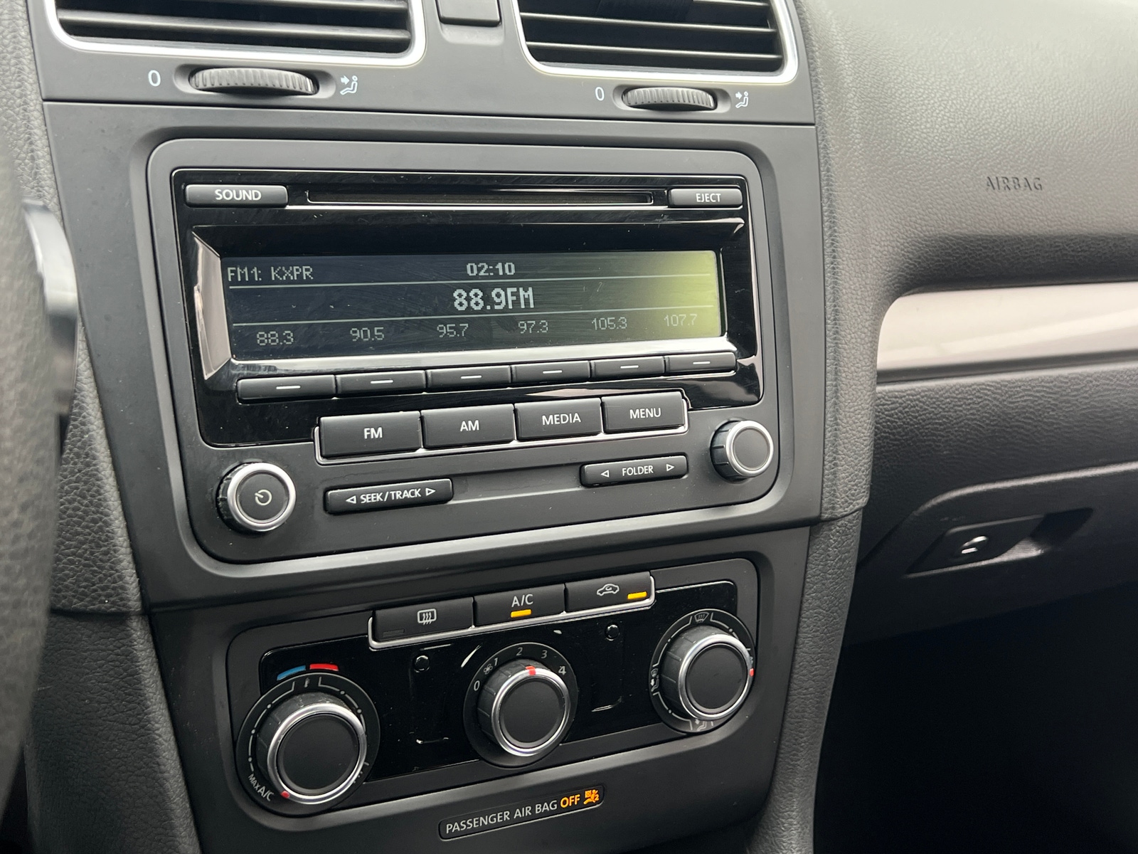 Thumbnail: 2014 Volkswagen Golf - 4