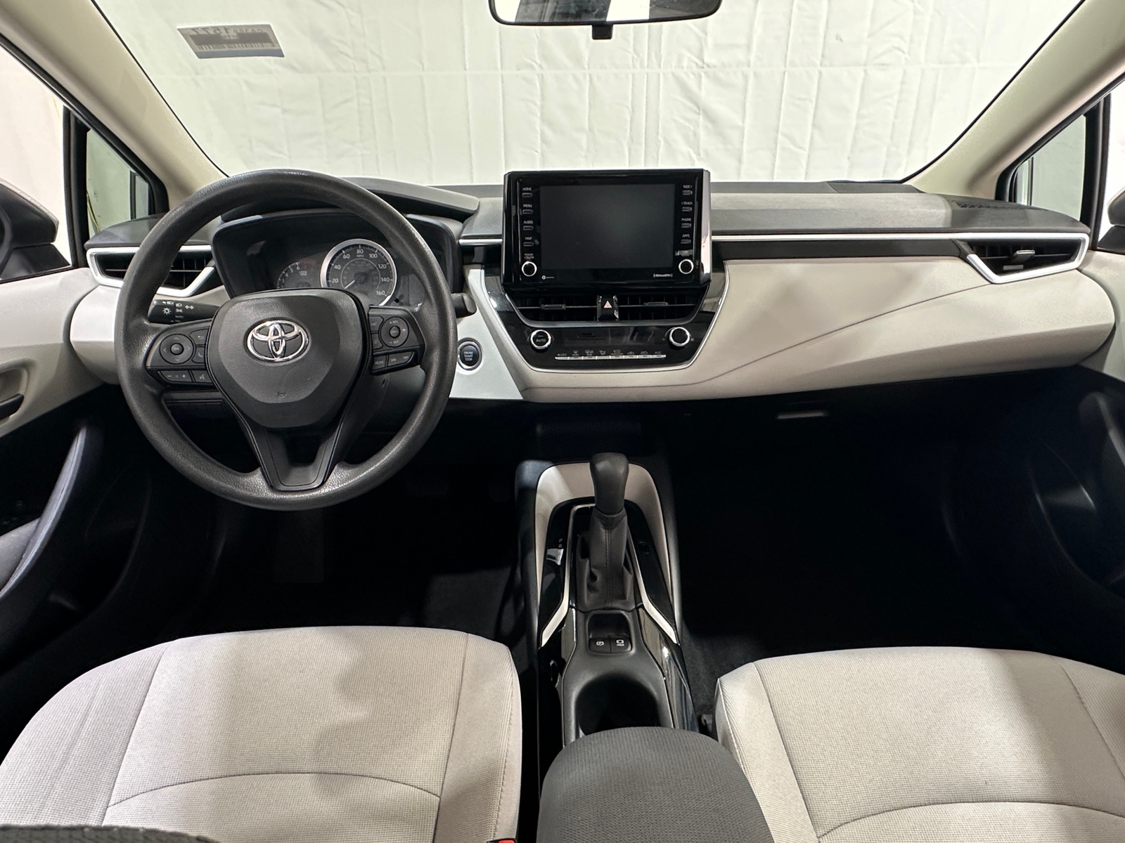 Thumbnail: 2022 Toyota Corolla - 3
