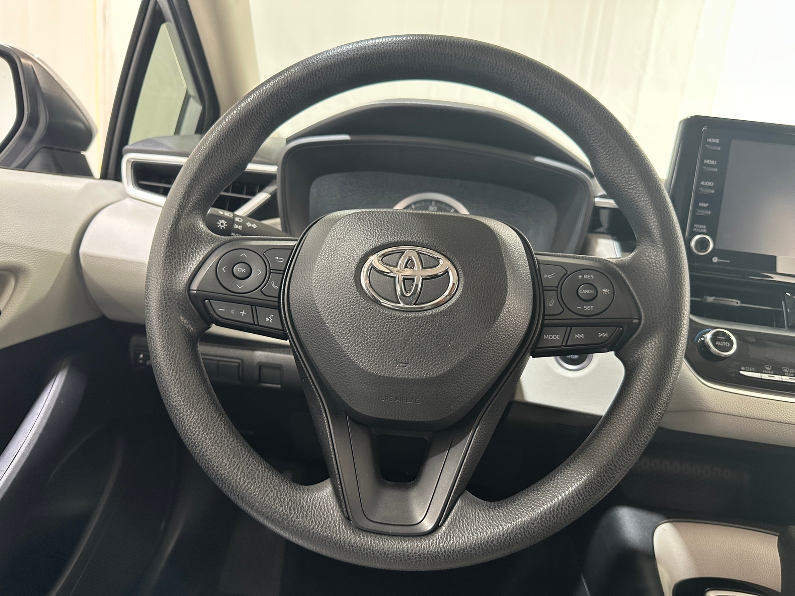 Thumbnail: 2022 Toyota Corolla - 5