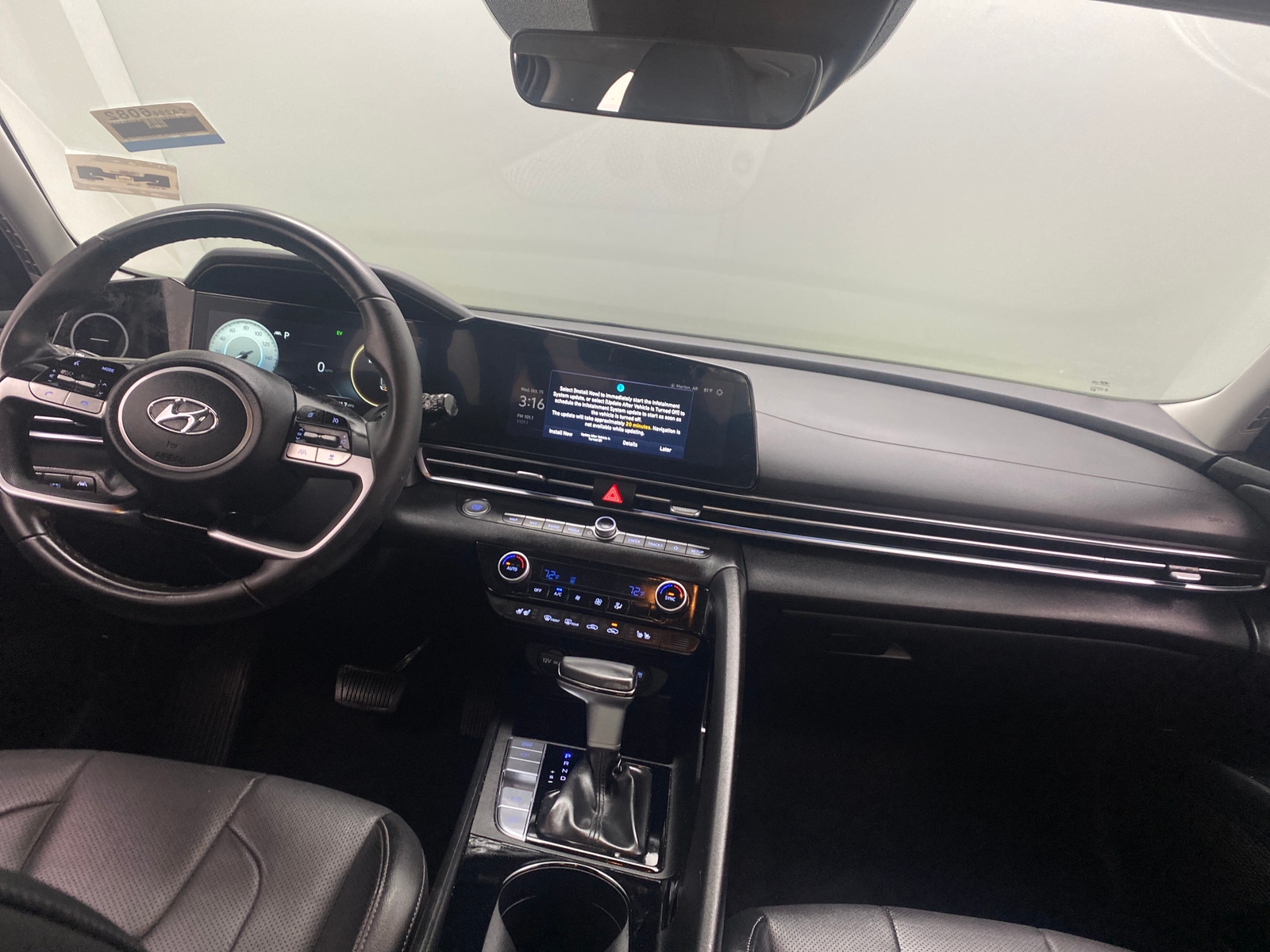 Thumbnail: 2023 Hyundai Elantra - 2