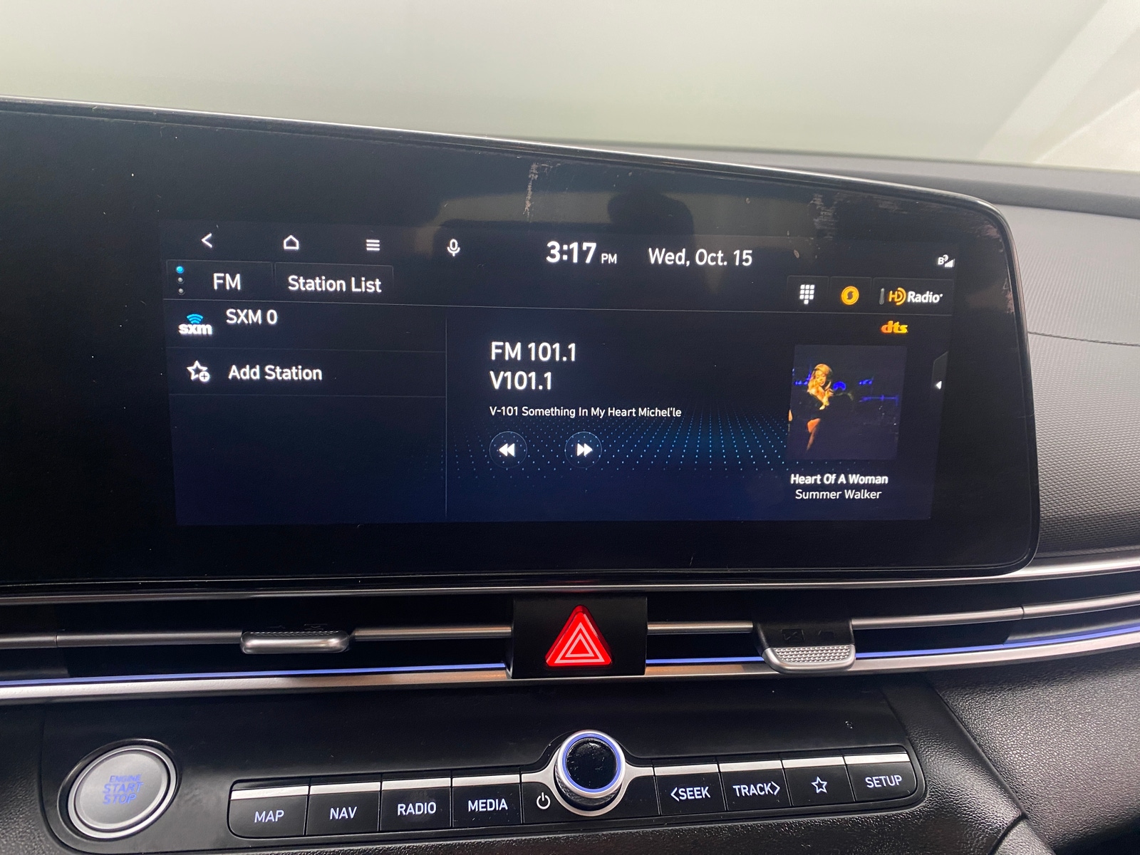 Thumbnail: 2023 Hyundai Elantra - 3
