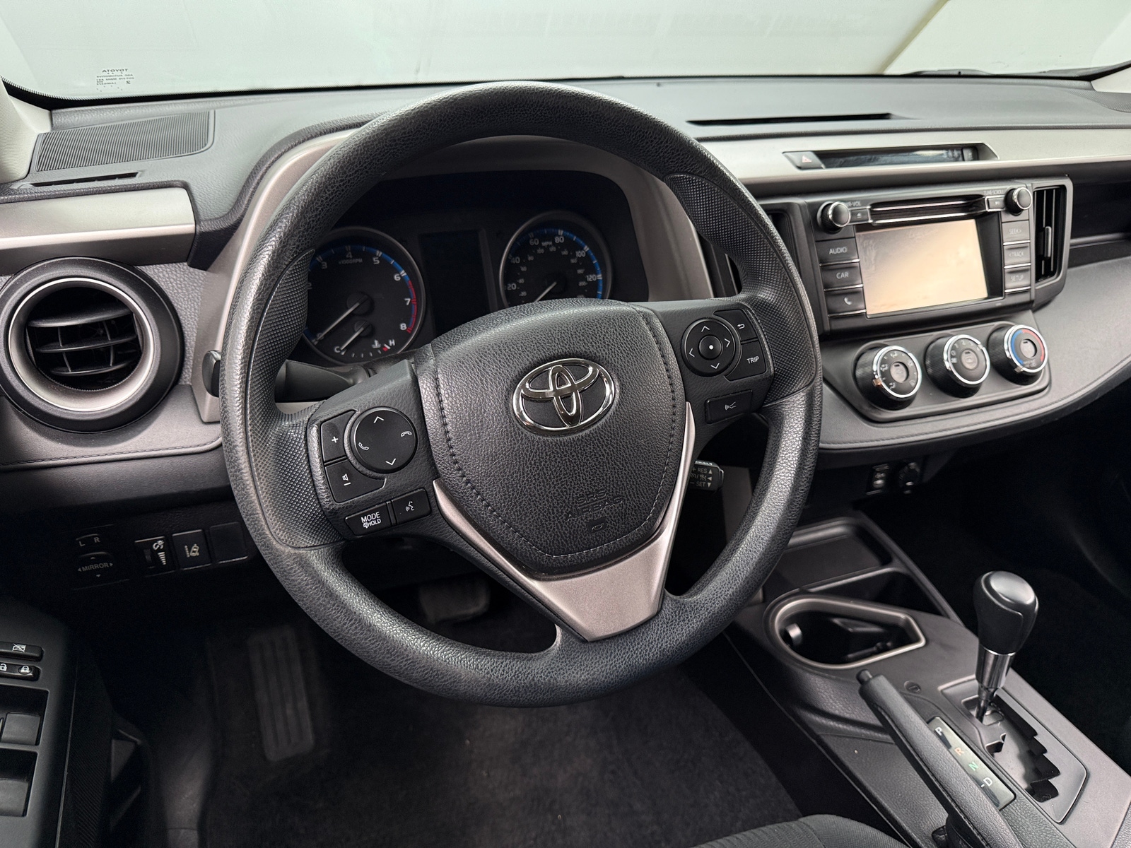 Thumbnail: 2017 Toyota RAV4 - 5