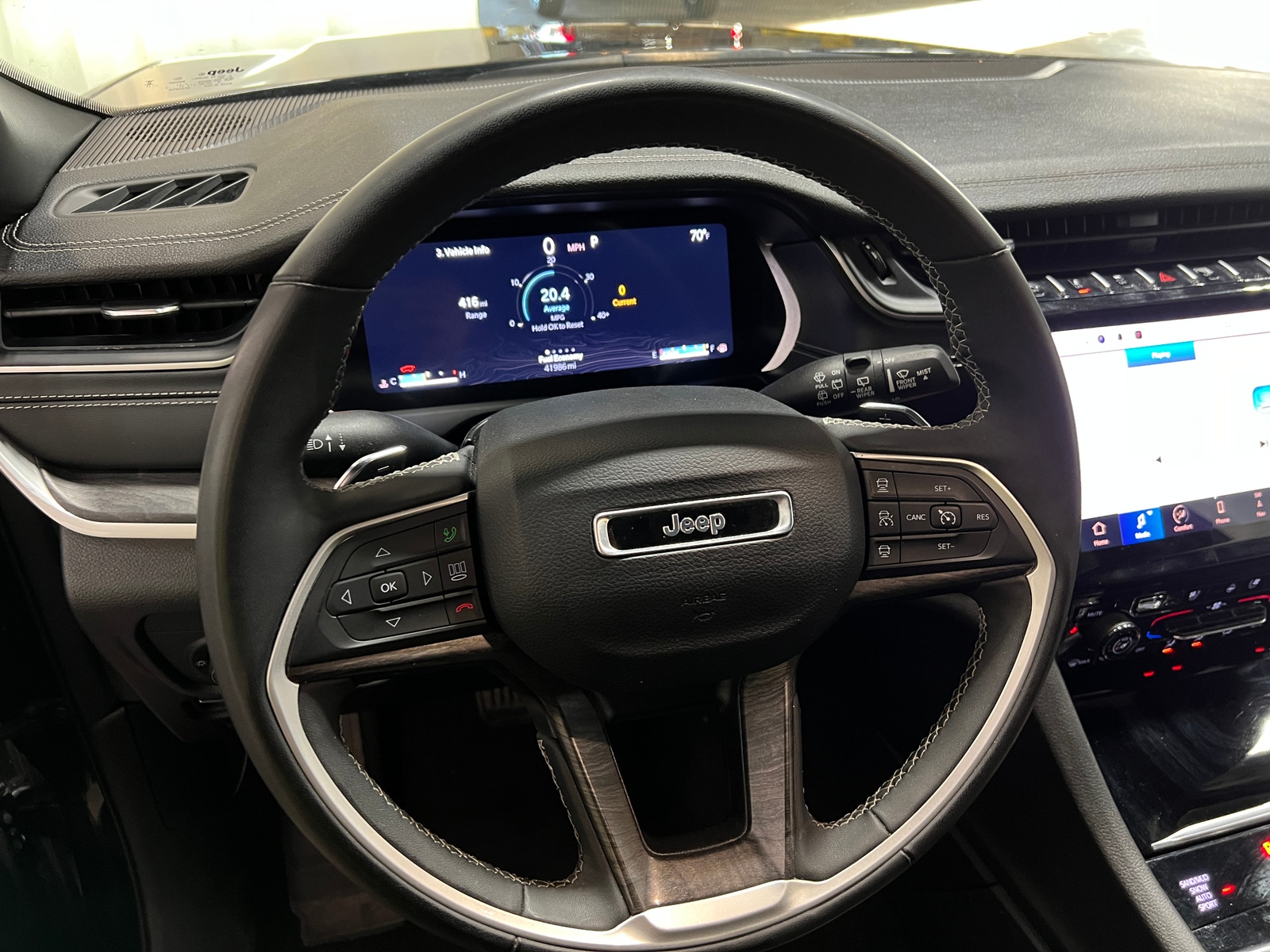 Thumbnail: 2024 Jeep Grand Cherokee L - 4
