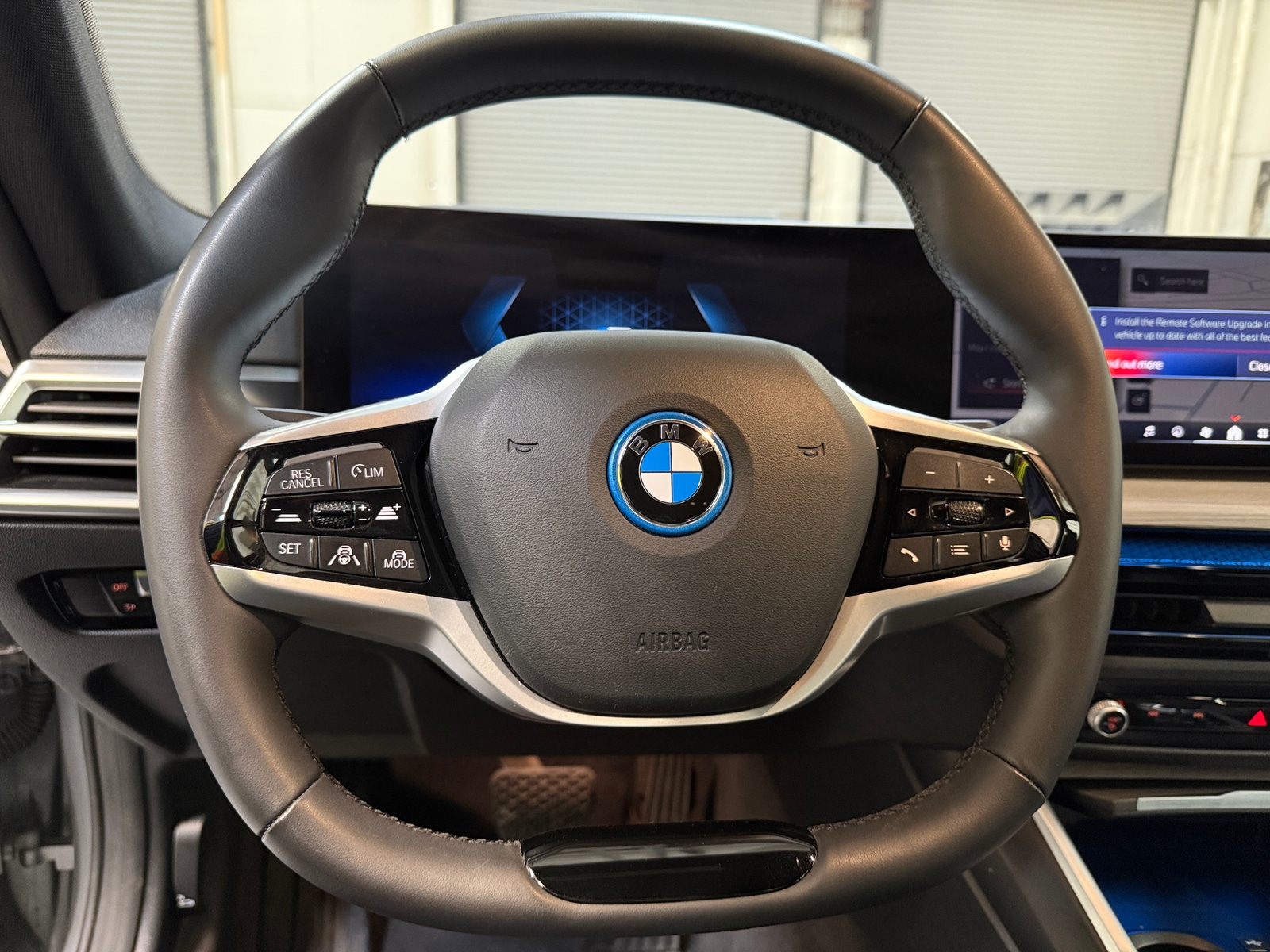 Thumbnail: 2025 BMW i4 - 4