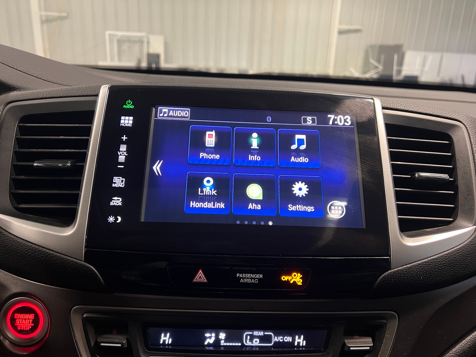 Thumbnail: 2016 Honda Pilot - 3