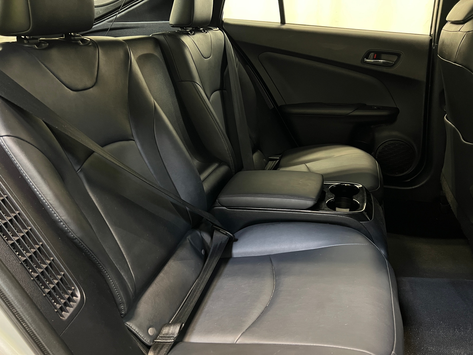 Thumbnail: 2018 Toyota Prius Prime - 6