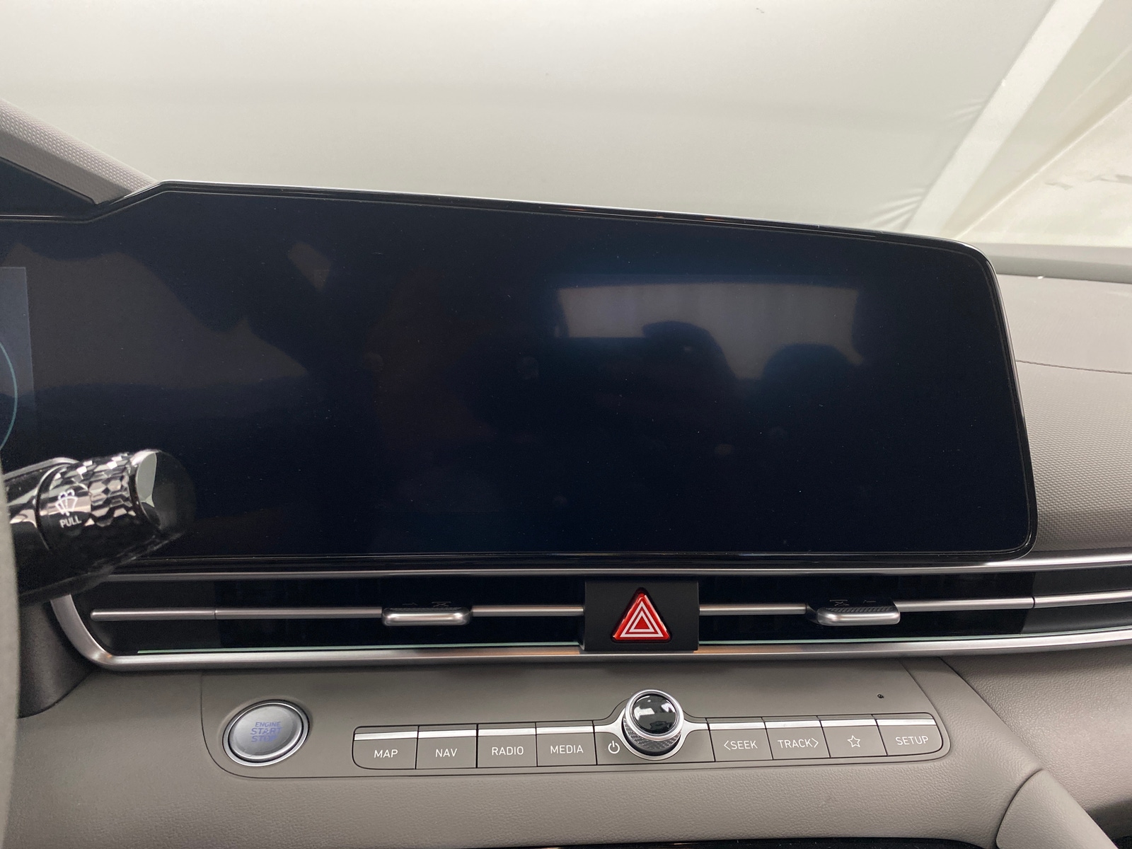 Thumbnail: 2024 Hyundai Elantra - 4