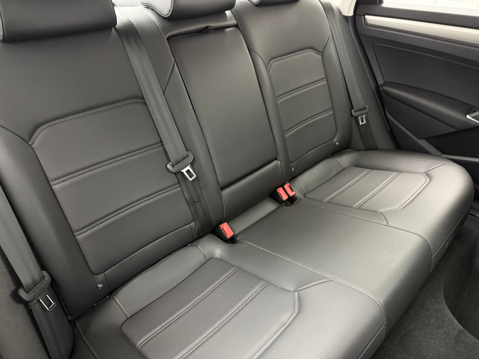 Thumbnail: 2021 Volkswagen Passat - 6