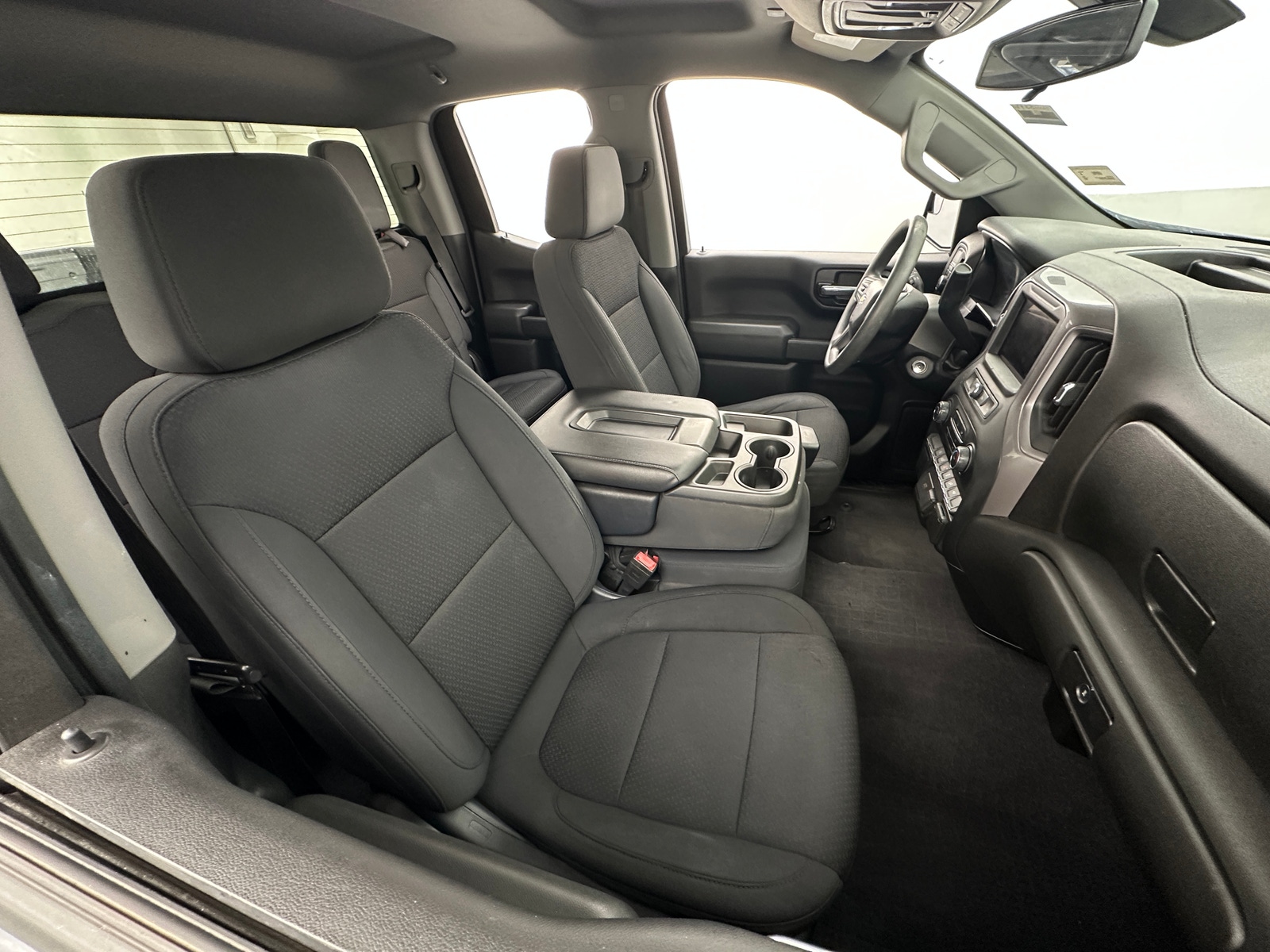 Thumbnail: 2020 Chevrolet Silverado 1500 - 2