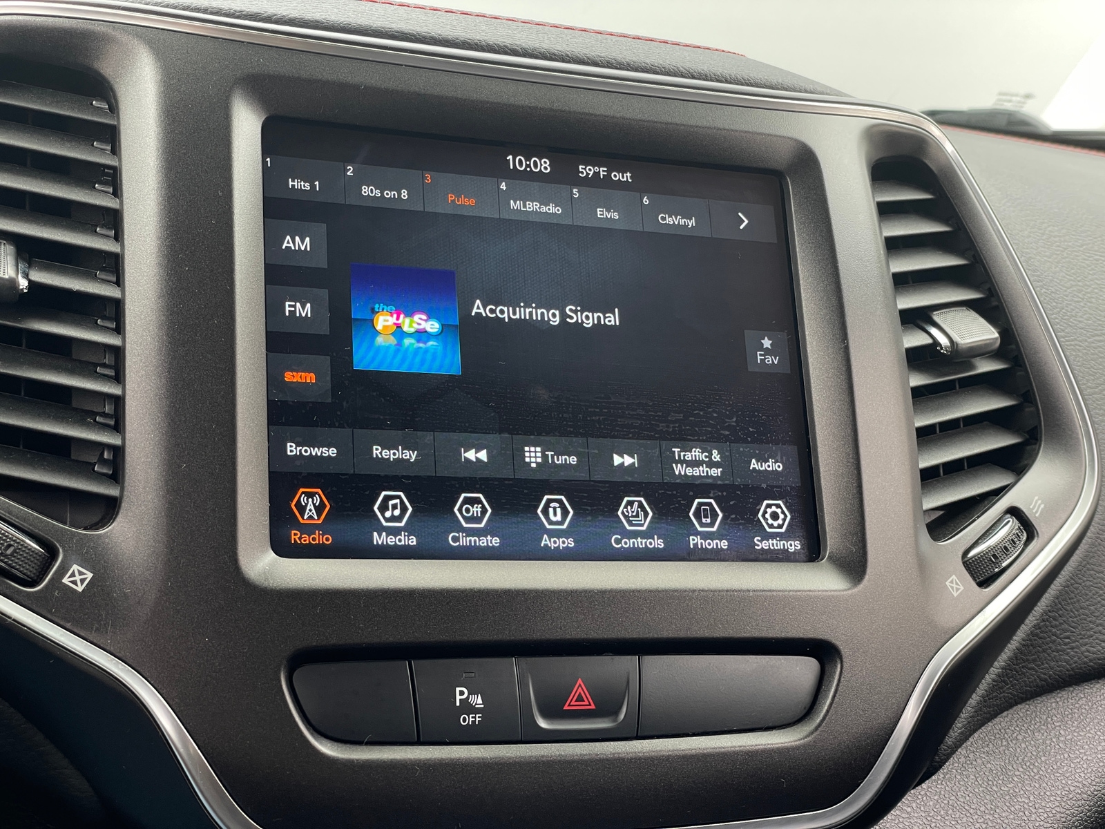 Thumbnail: 2020 Jeep Cherokee - 3