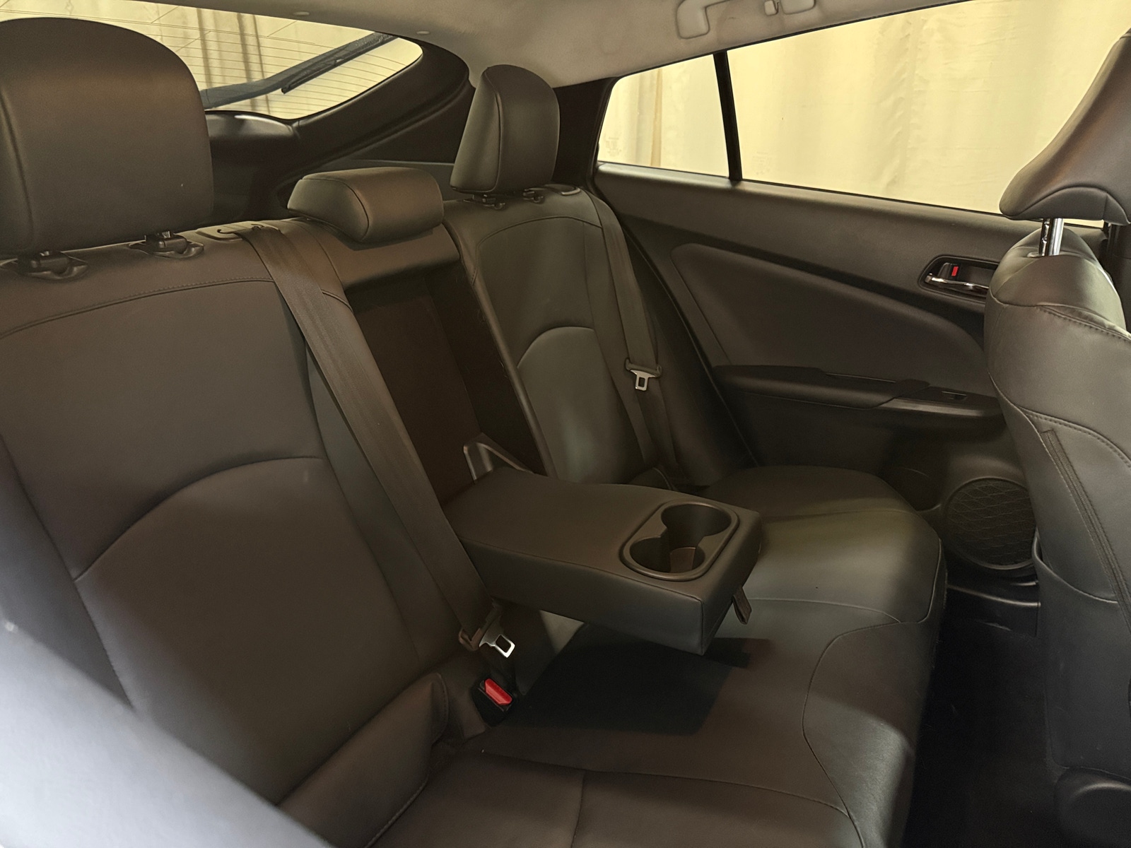 Thumbnail: 2022 Toyota Prius - 5