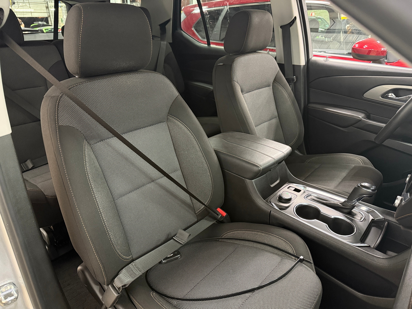Thumbnail: 2020 Chevrolet Traverse - 2