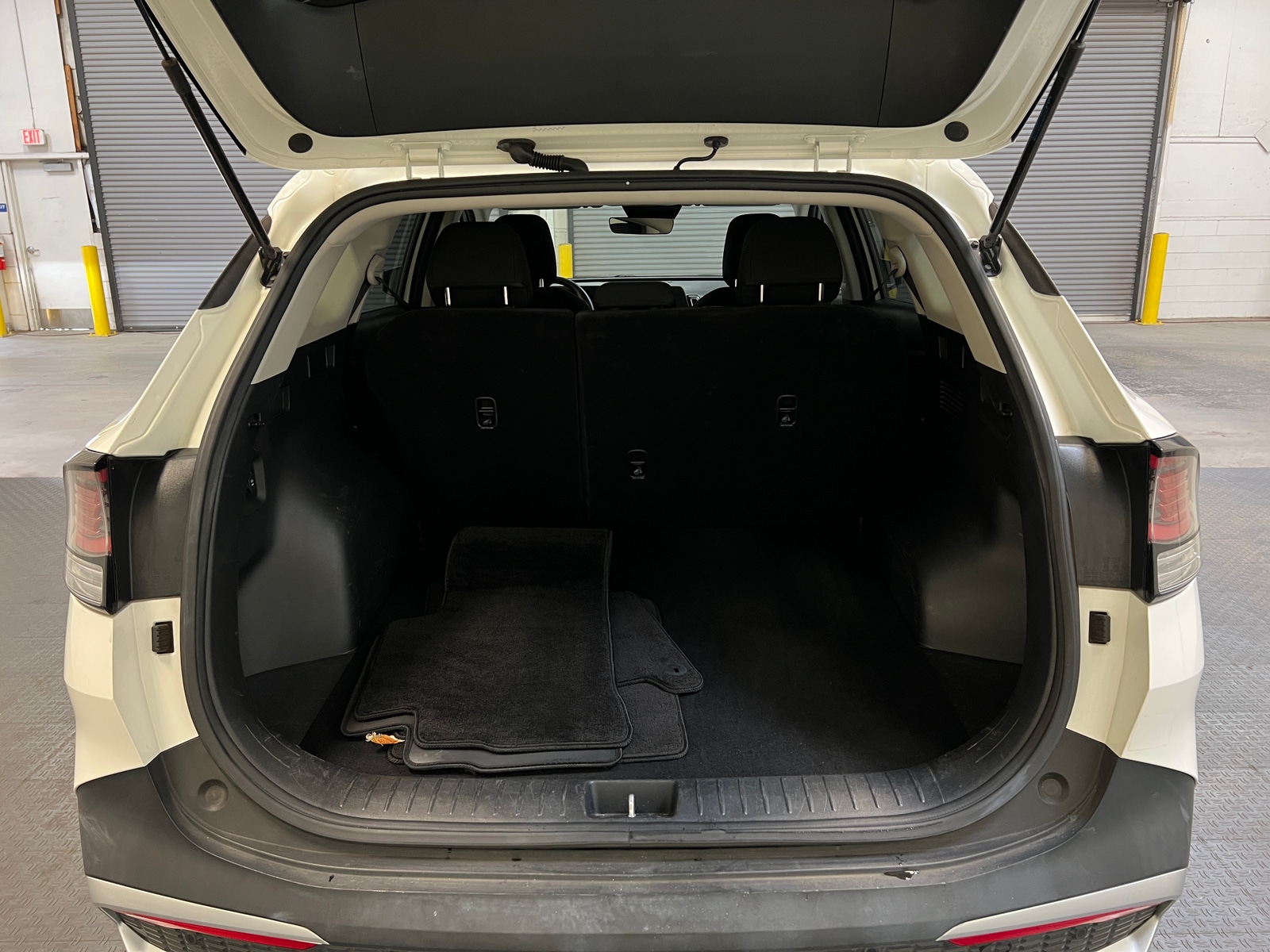 Thumbnail: 2023 Kia Sportage - 7