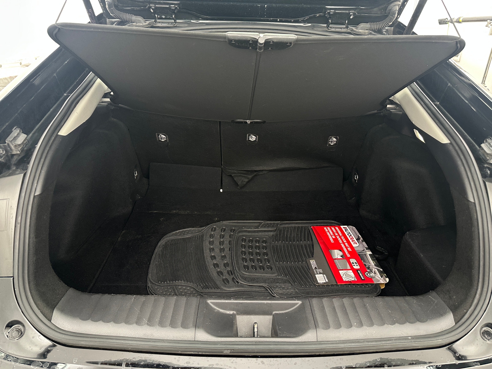 Thumbnail: 2023 Toyota Prius - 7